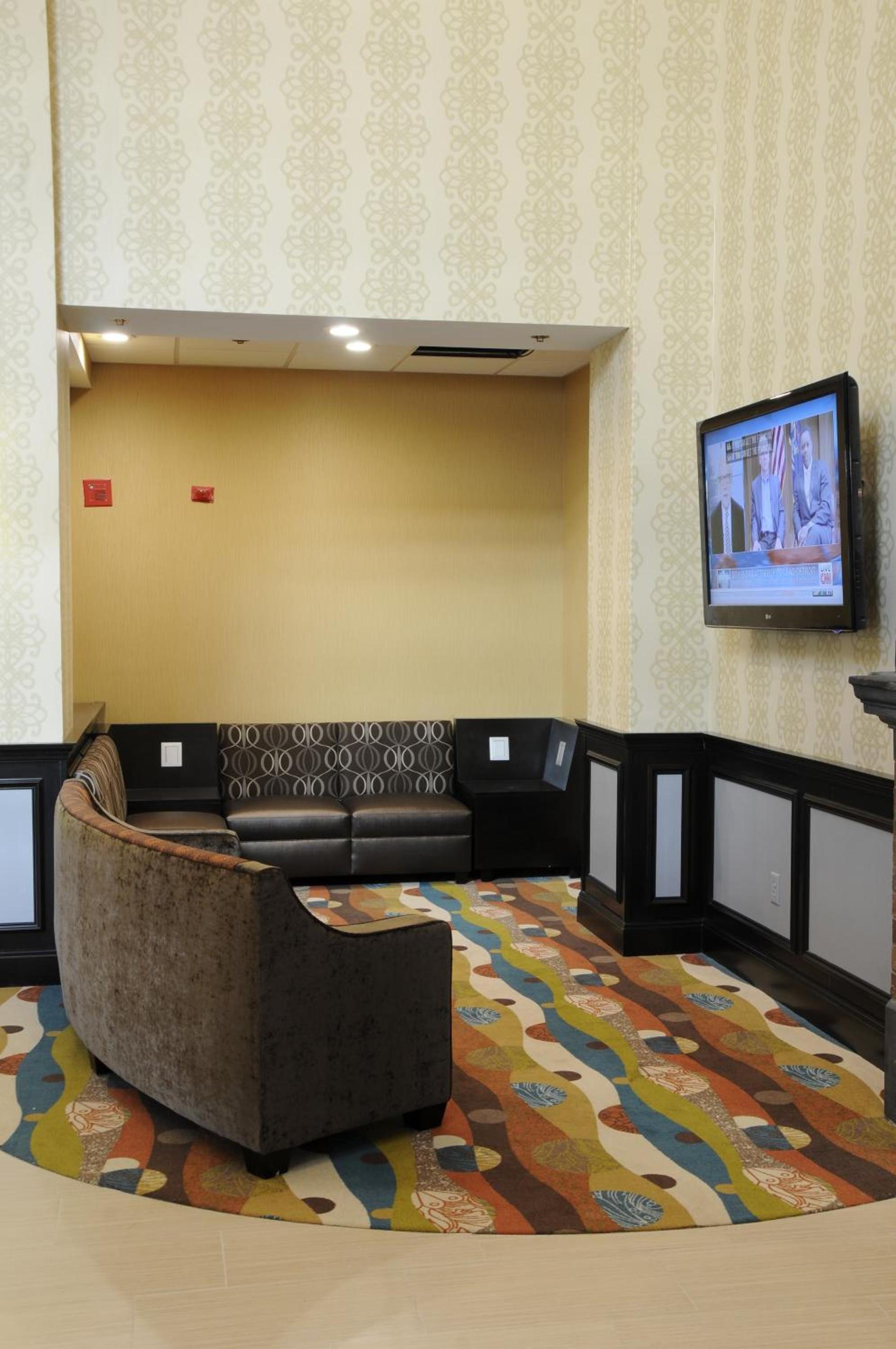 Days Inn by Wyndham Baltimore Inner Harbor photo 51