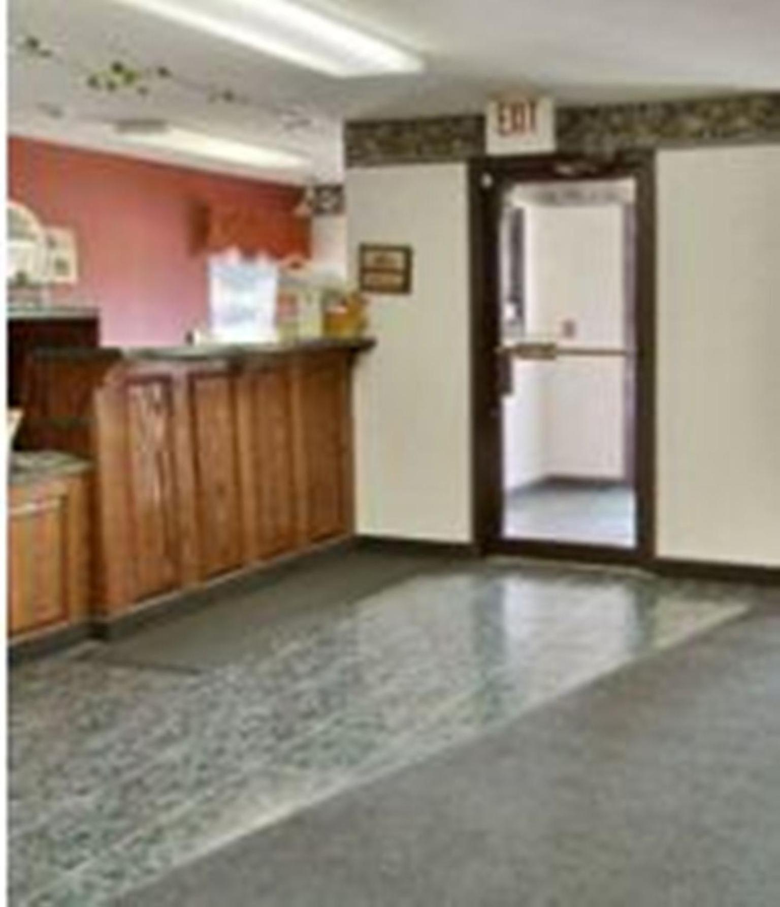 OYO Hotel East Macon I-75 photo 1