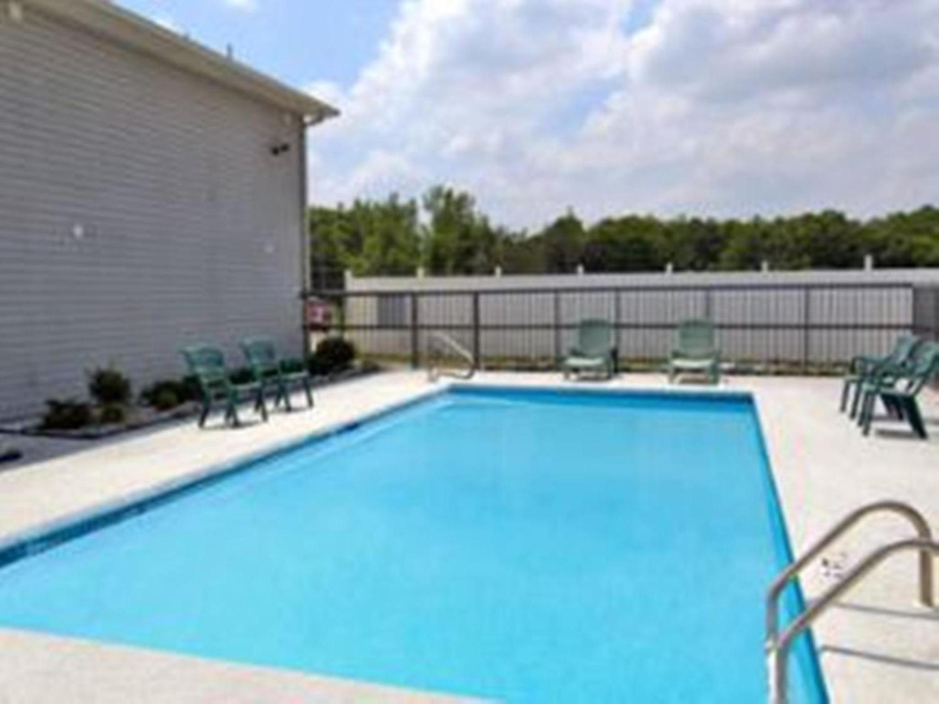 OYO Hotel East Macon I-75 photo 11