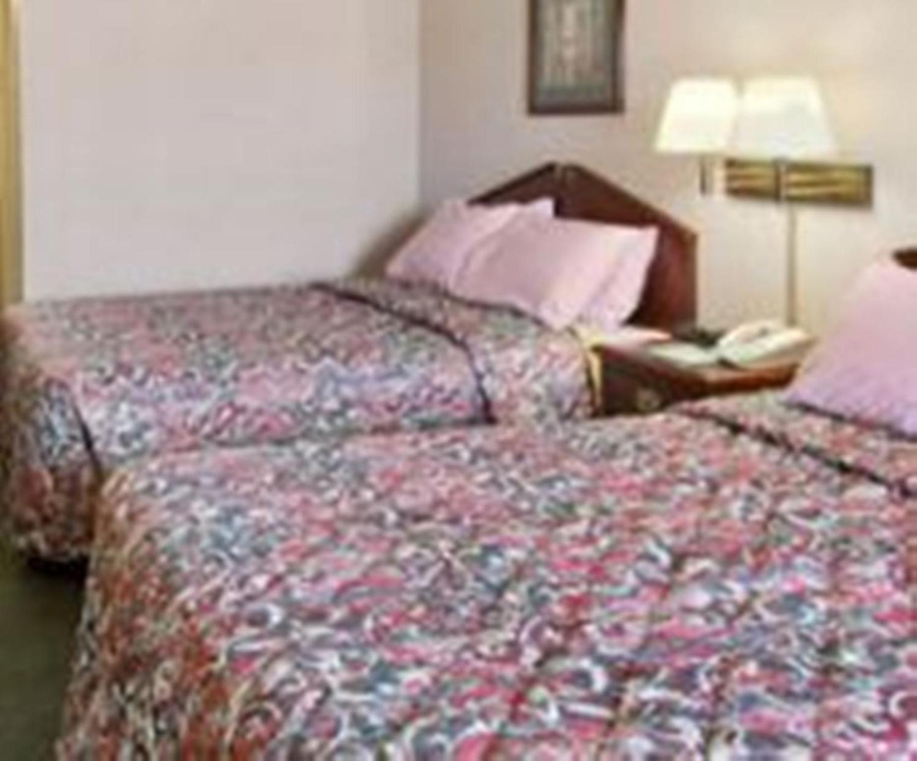 OYO Hotel East Macon I-75 photo 14