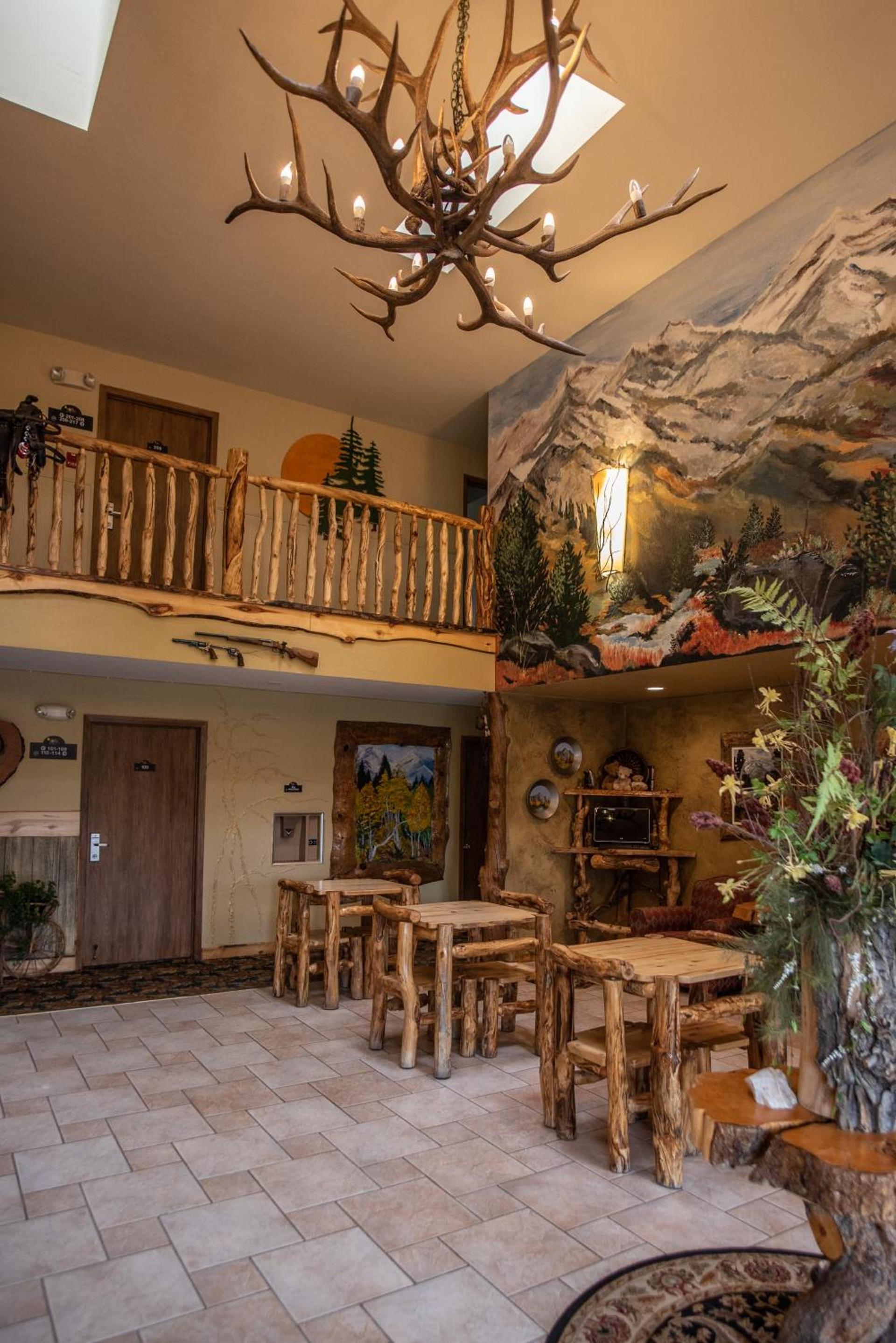 Browns Canyon Inn photo 32
