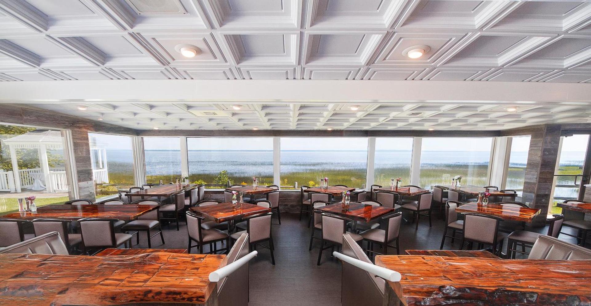 Terrace Bay Hotel - Lakefront photo 3