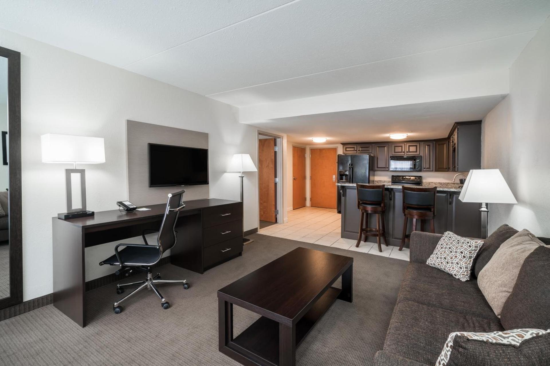 Wingate by Wyndham Bowling Green photo 36
