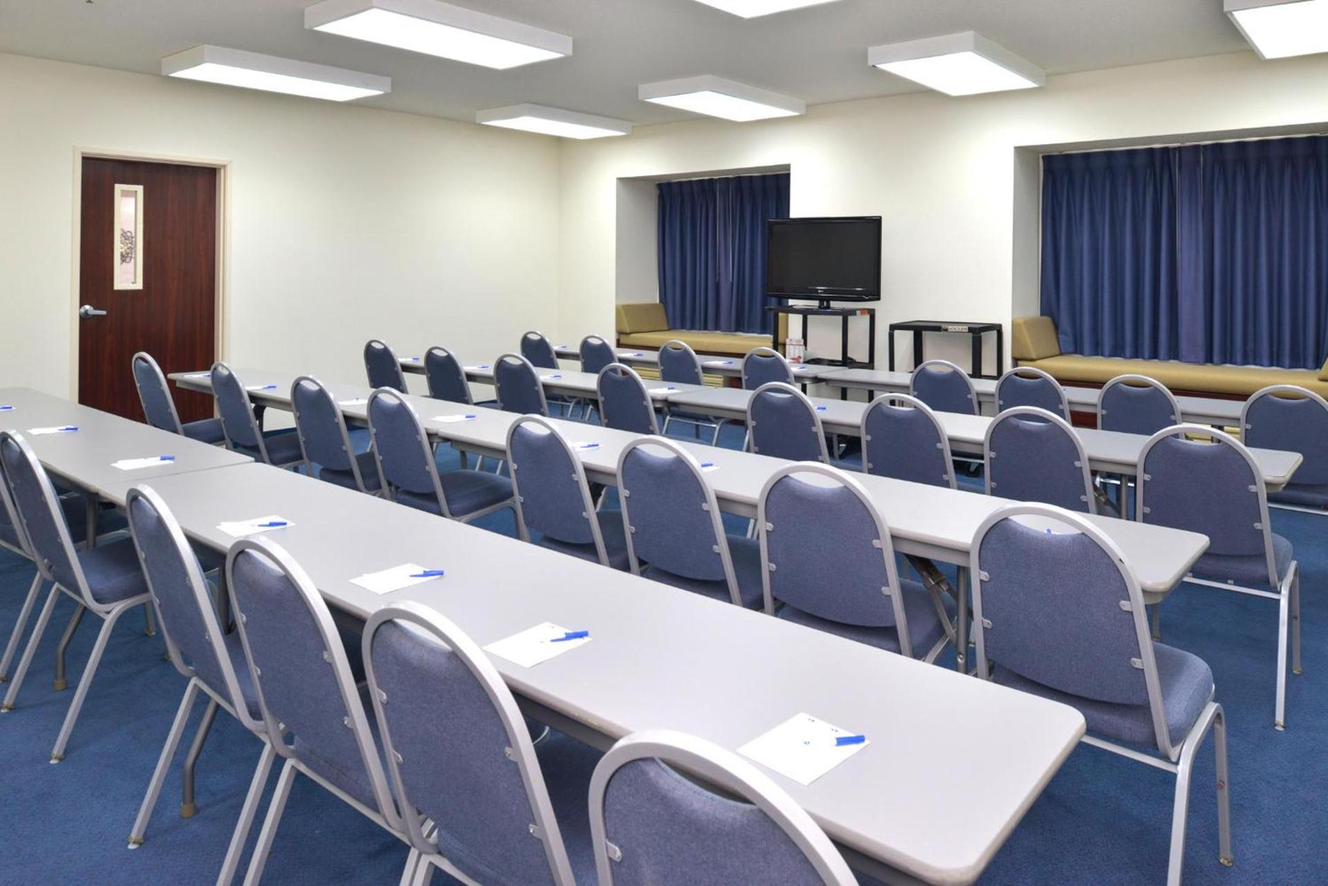 Americas Best Value Inn & Suites Maryville photo 21