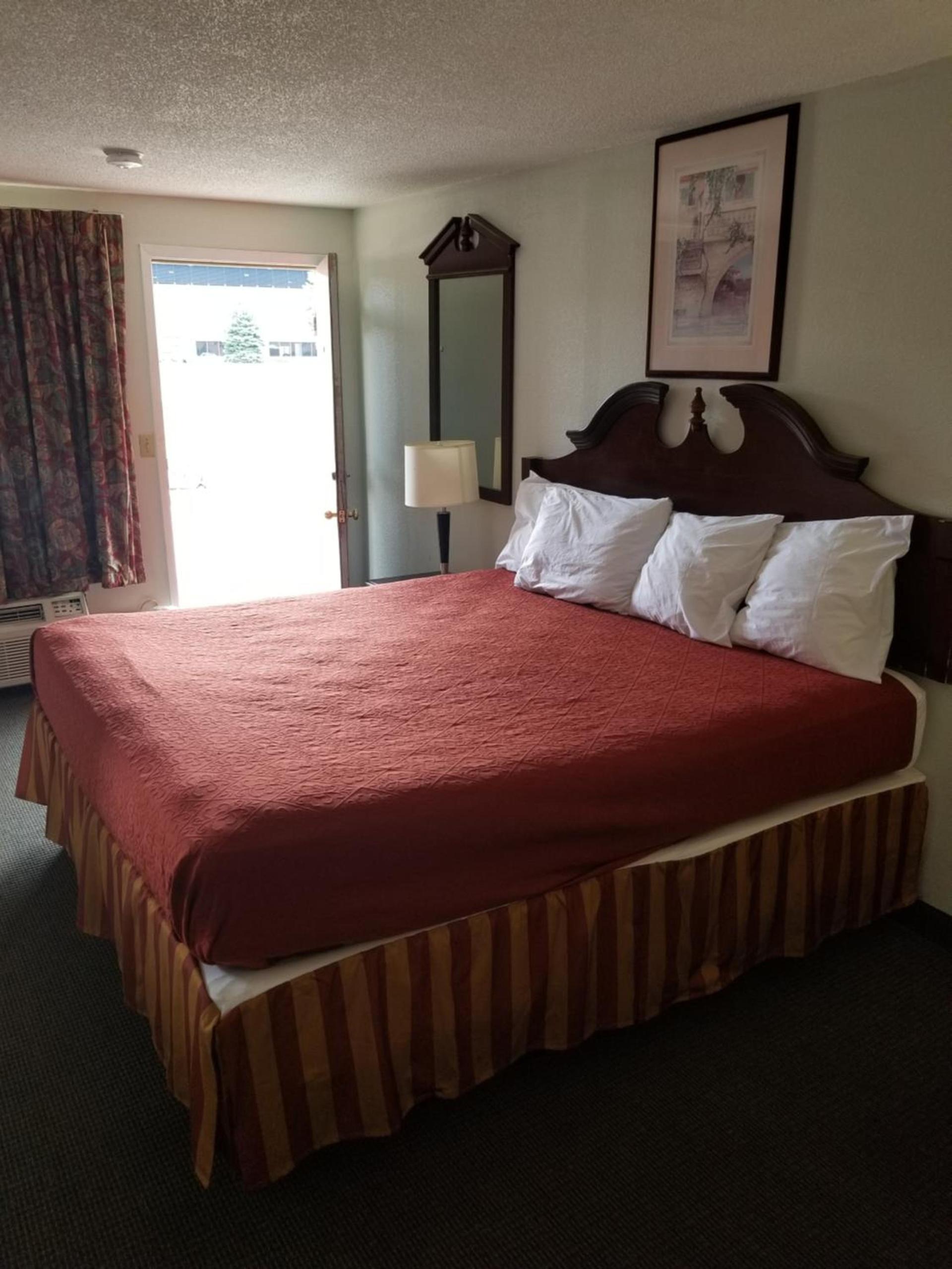 Budget Inn And Suites Eagan photo 28
