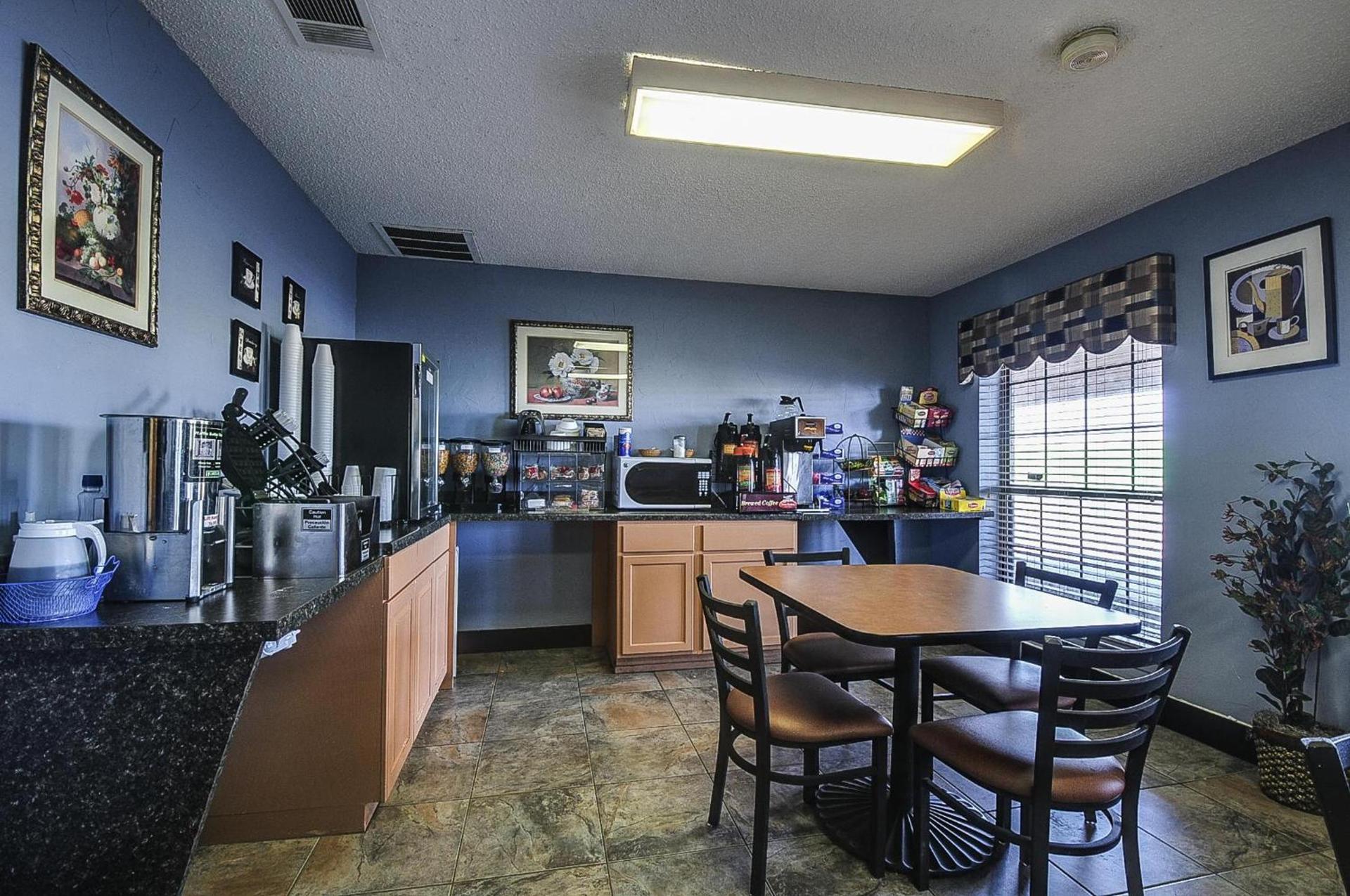 Americas Best Value Inn Midlothian photo 8