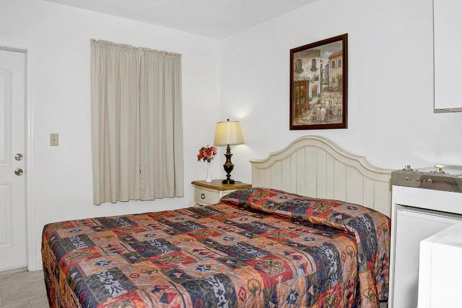 Shell Motel Hollywood photo 32