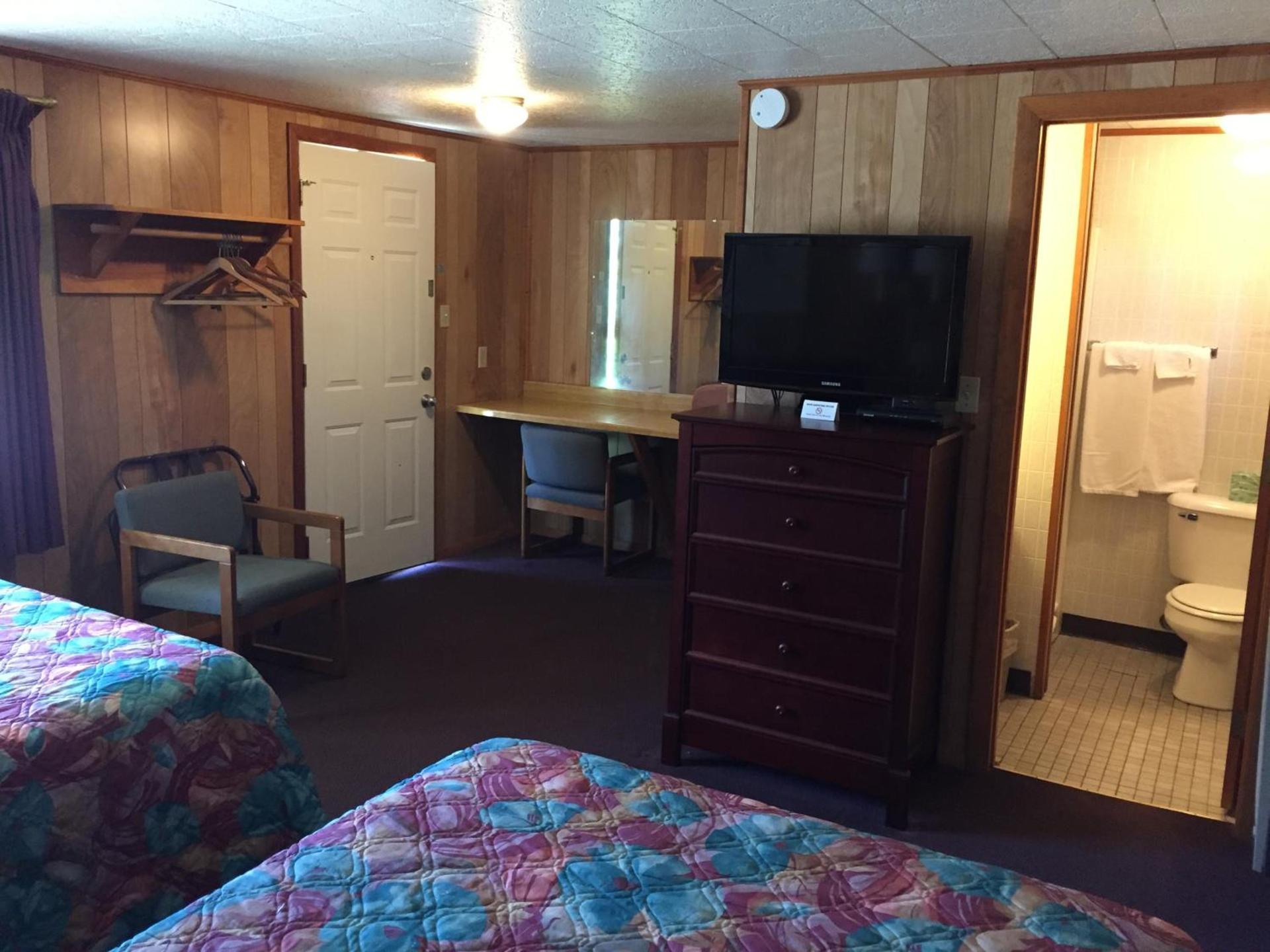 Elmwood Motor Lodge photo 4