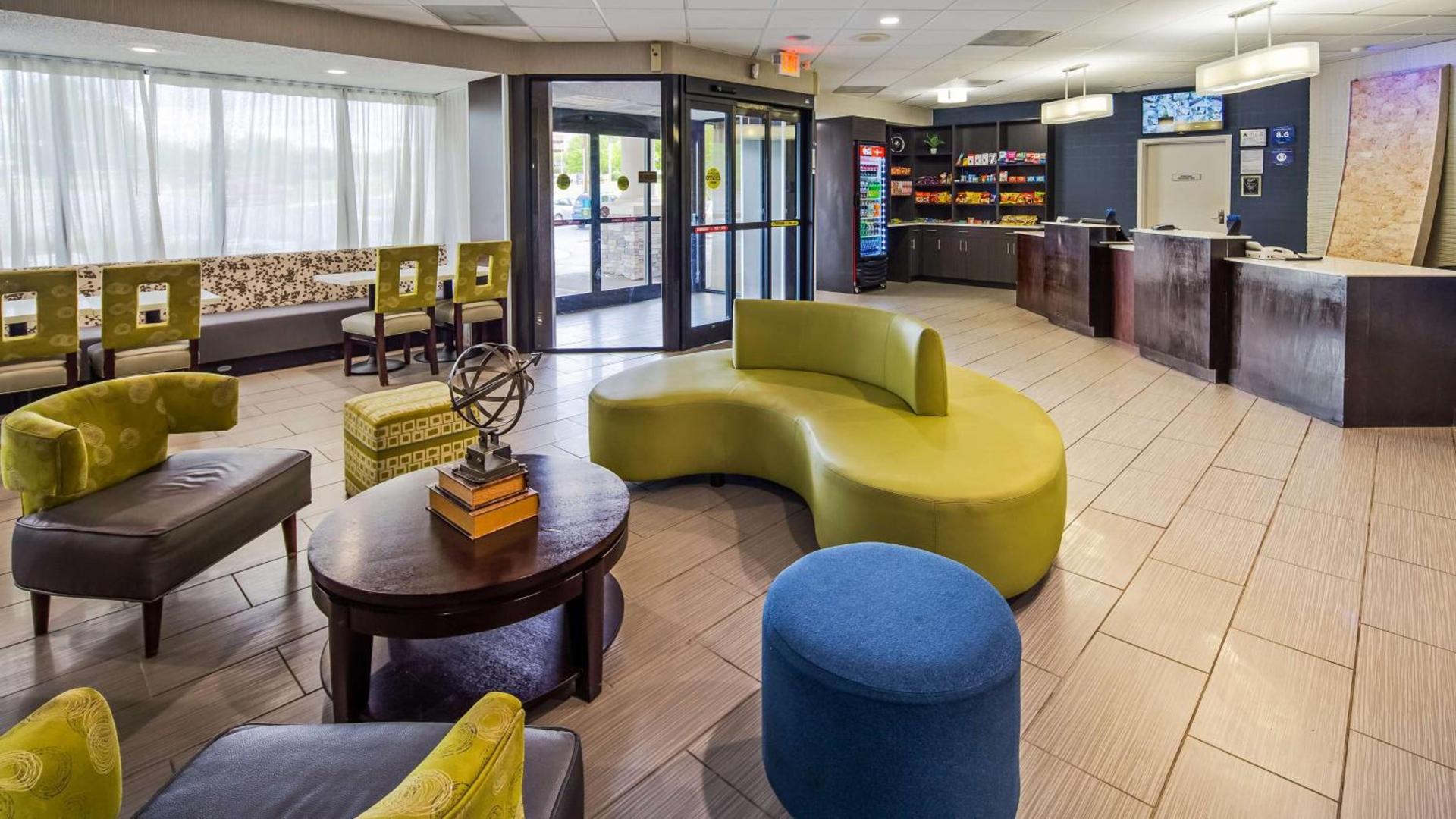 Best Western Plus Hanes Mall photo 15