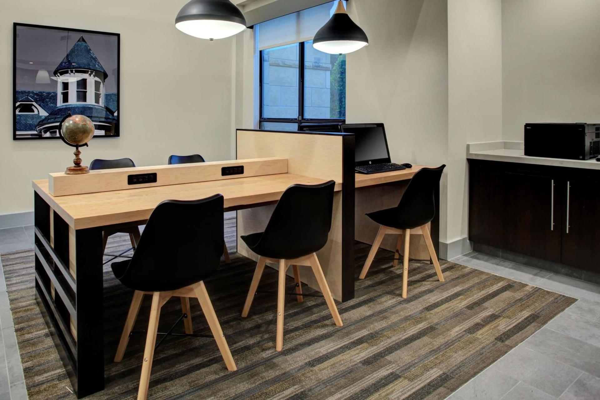 Hyatt House Dallas Lincoln Park photo 1