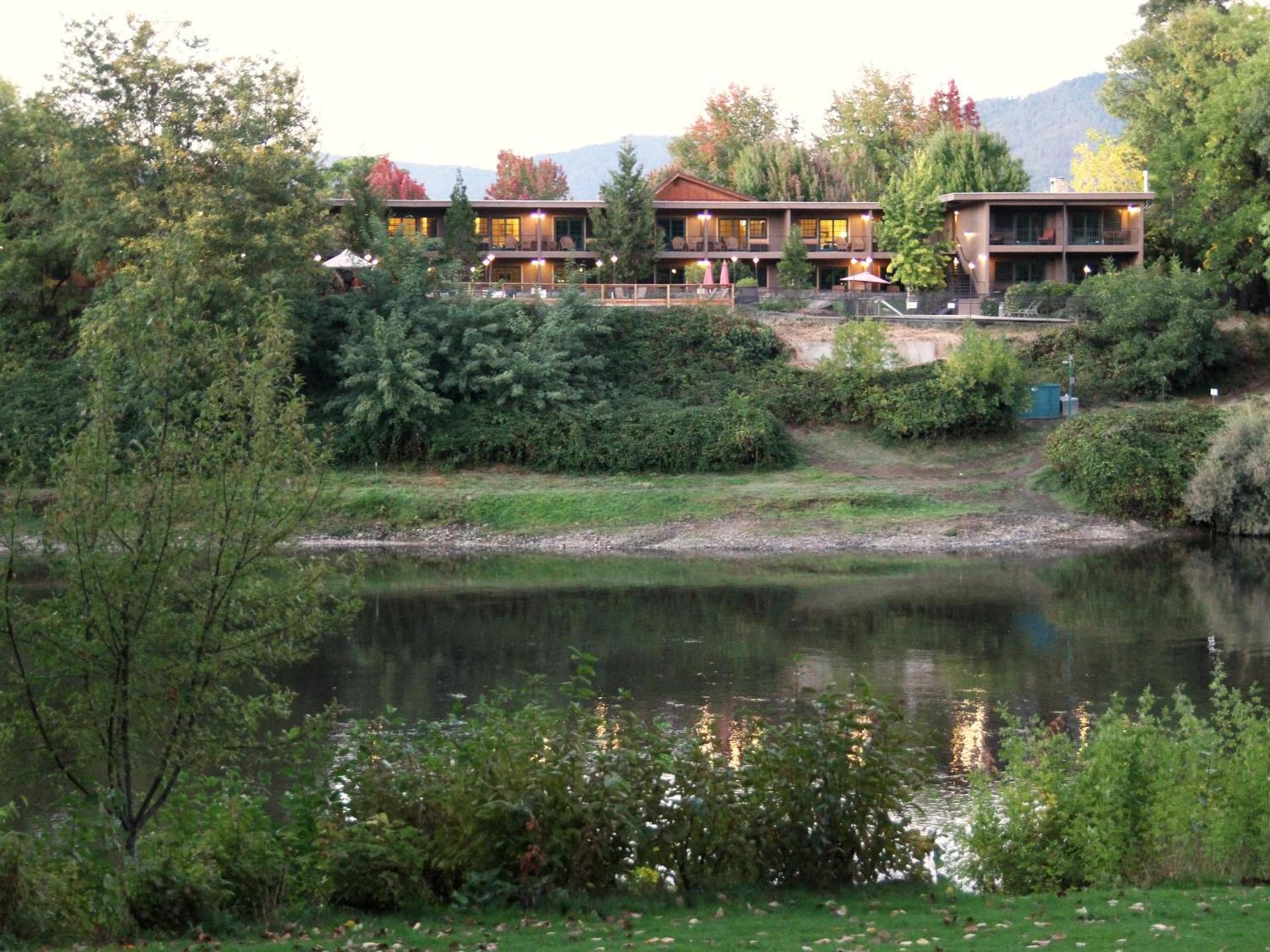 The Lodge at Riverside photo 27