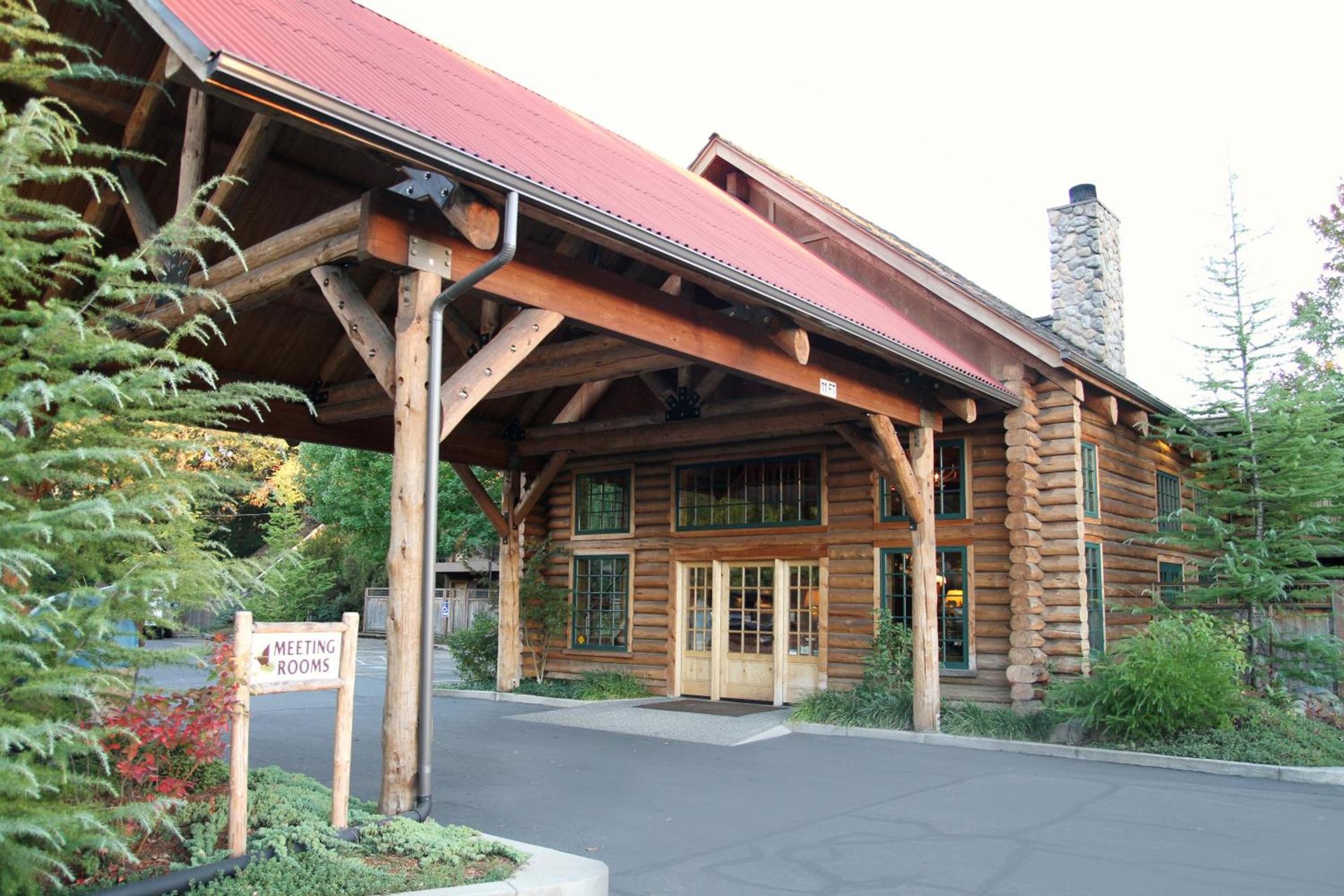The Lodge at Riverside photo 31