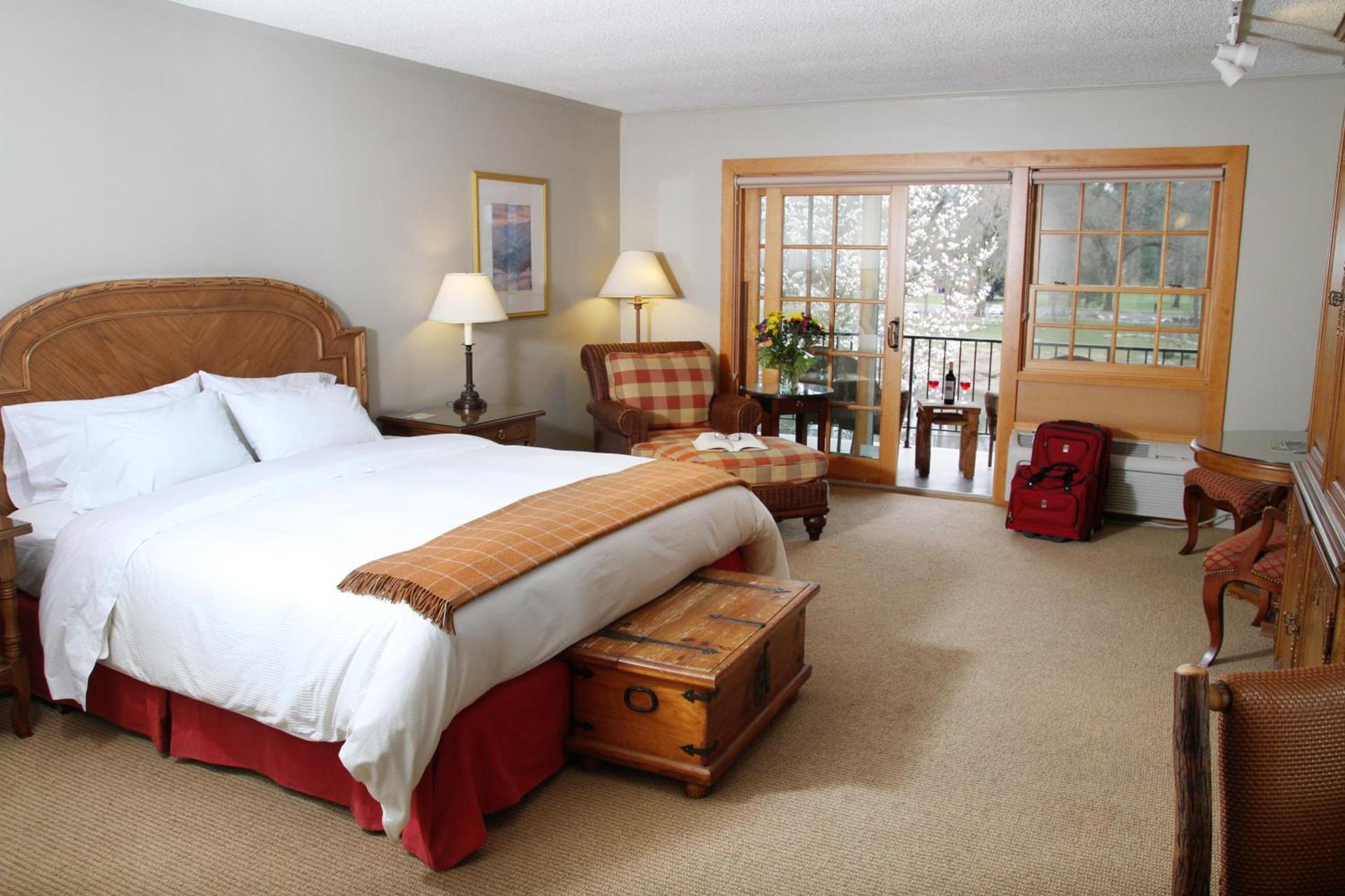 The Lodge at Riverside photo 6