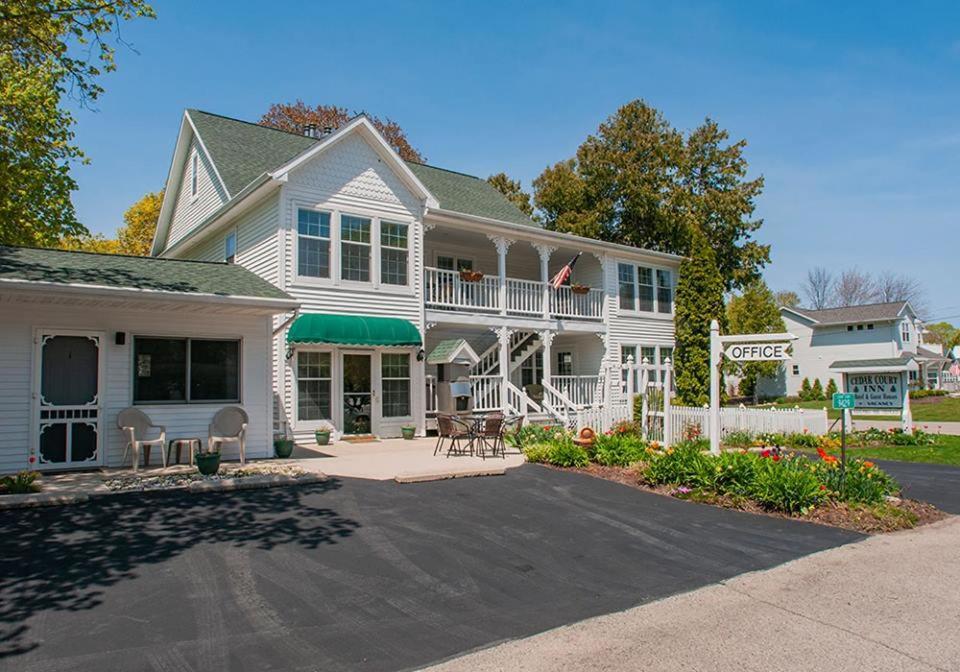 Cedar Court Inn photo 17
