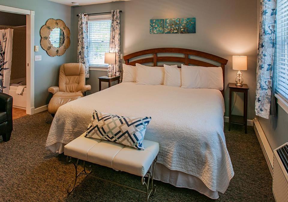 Cedar Court Inn photo 16