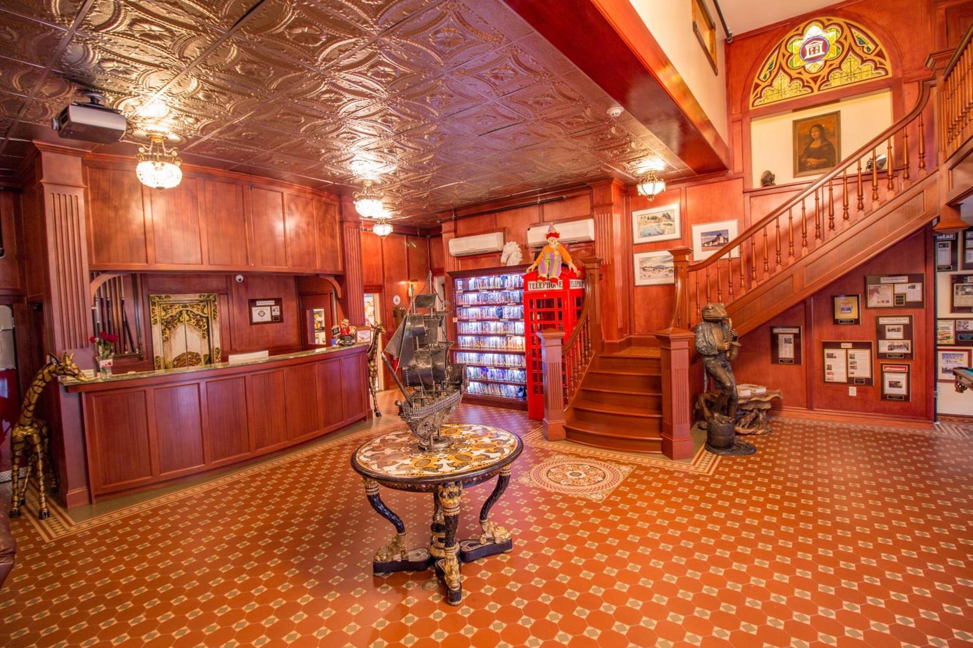 Adventure Suites photo 5