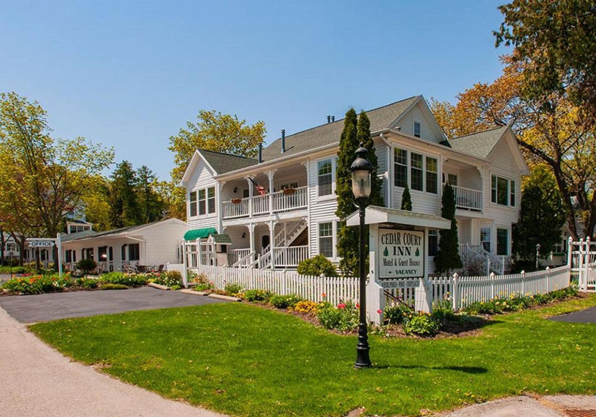Cedar Court Inn photo 18
