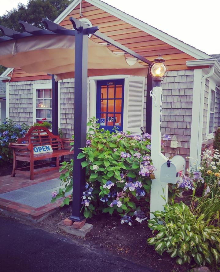 Cape Cod Veranda photo 22