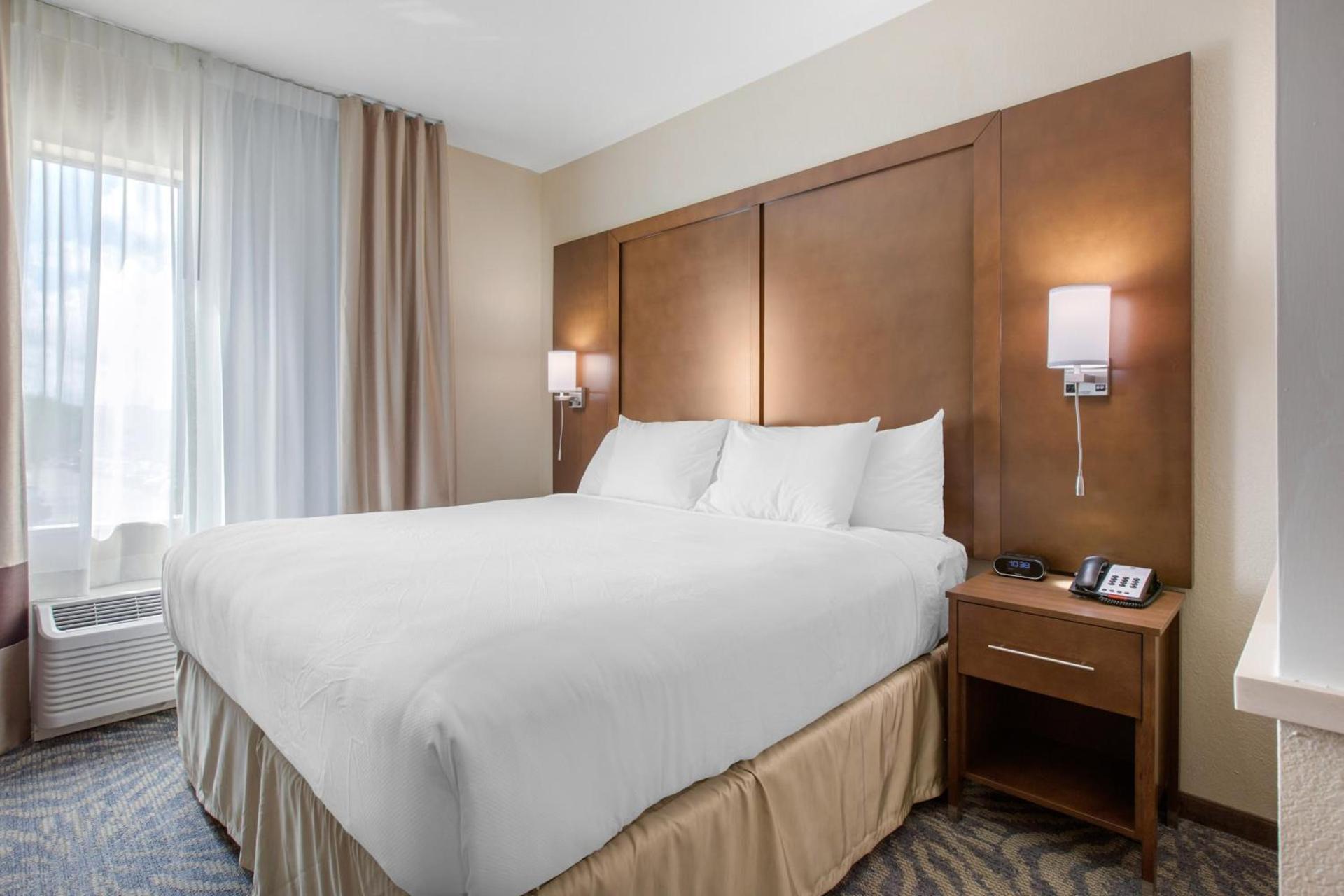 Comfort Suites - South Austin photo 3