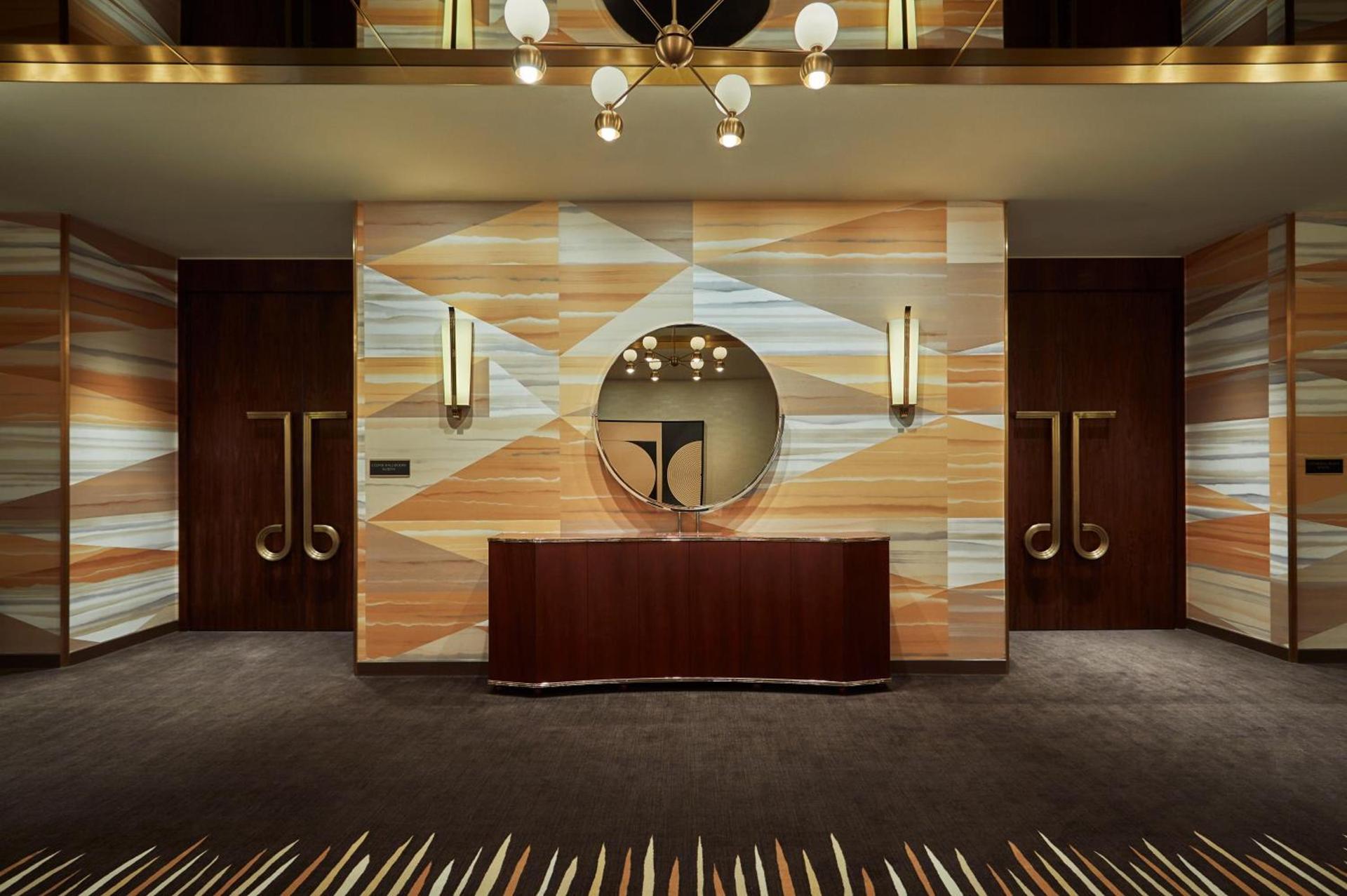 Viceroy Chicago photo 3