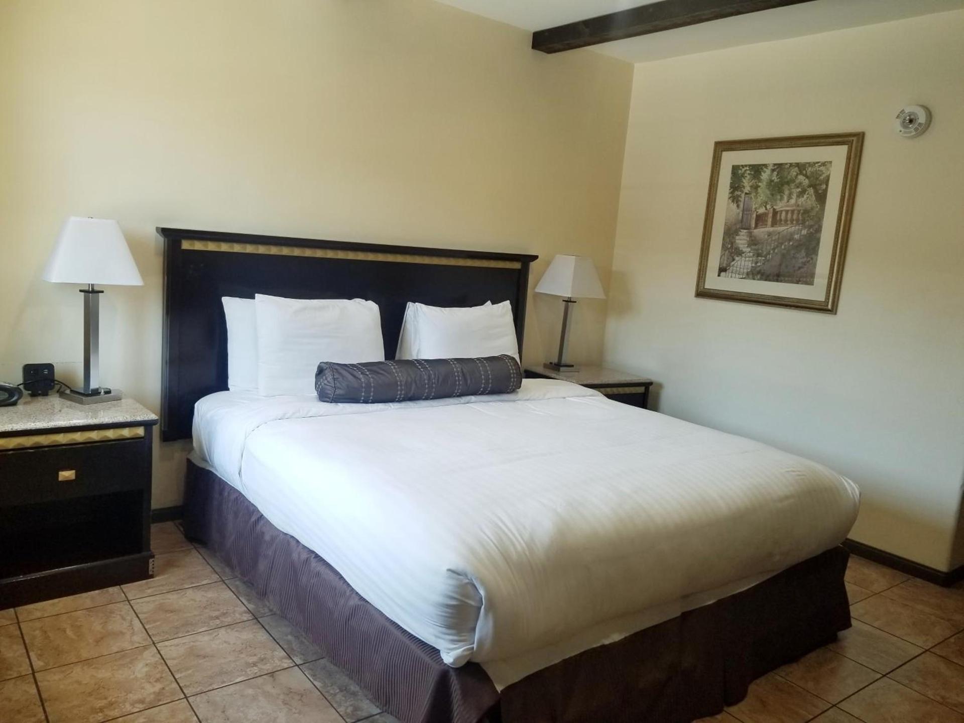 Tuscan Garden Inn photo 40