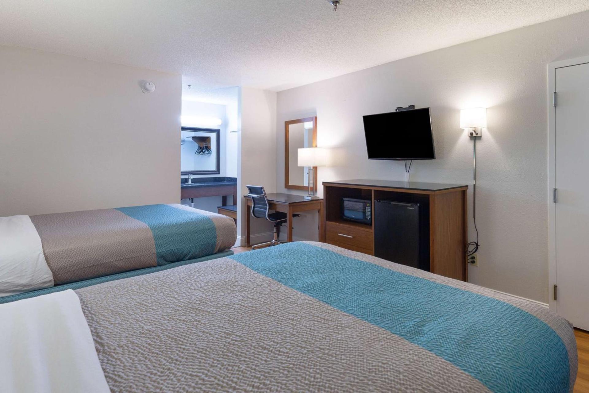 Motel 6-Albany, GA photo 42