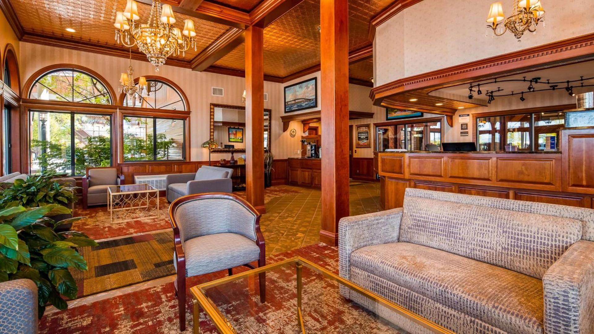 Best Western Plus Dockside Waterfront Inn photo 2
