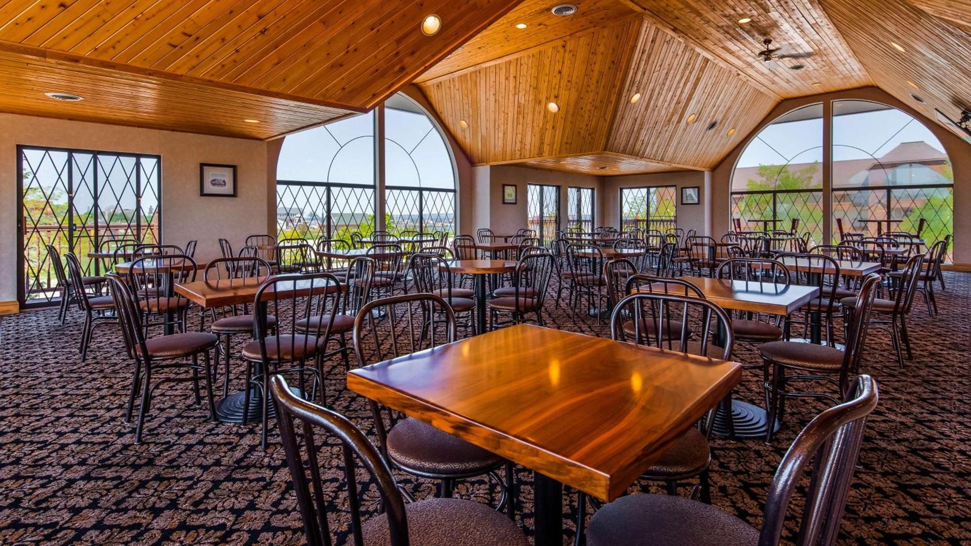Best Western Plus Dockside Waterfront Inn photo 7