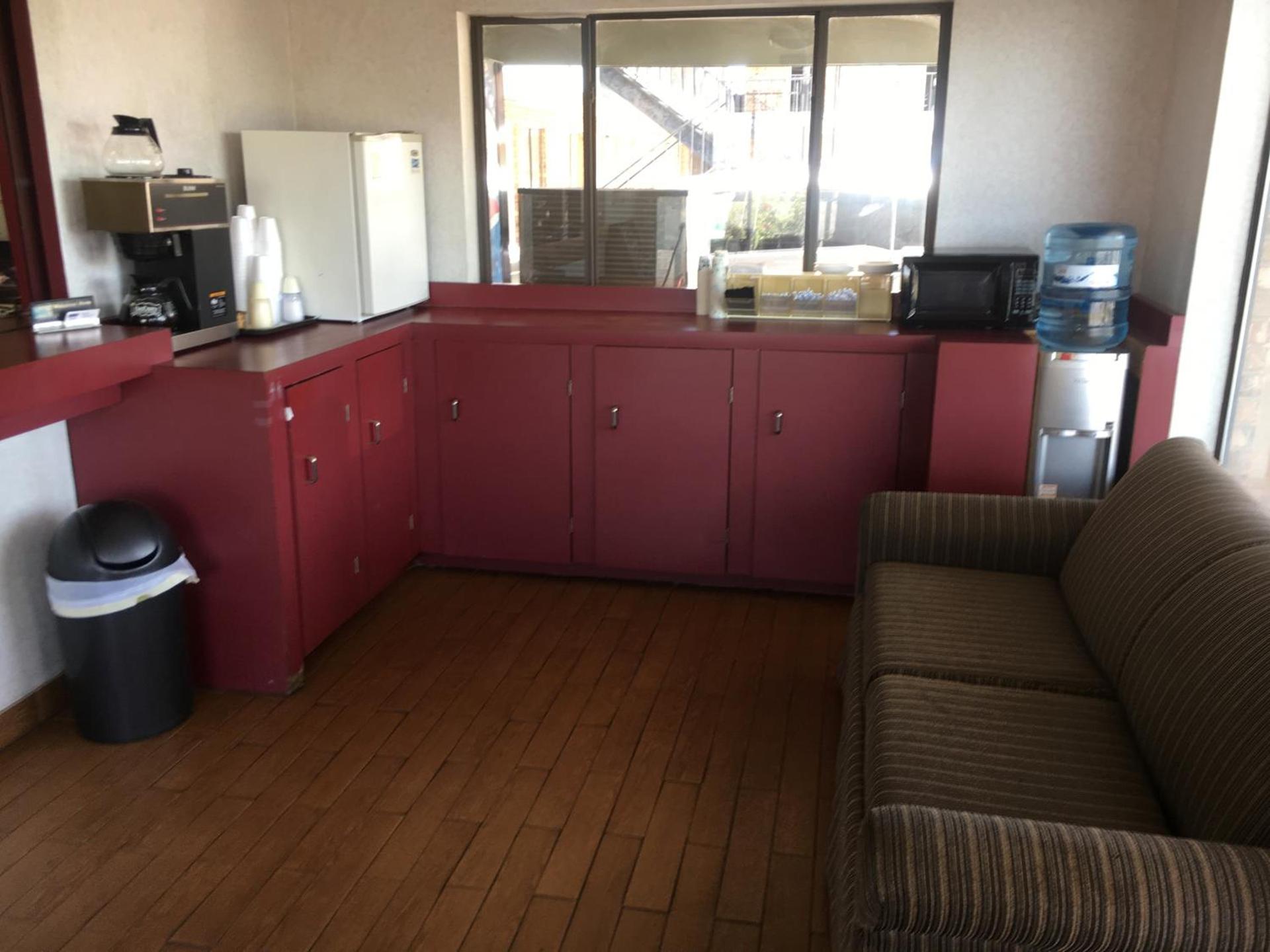 Executive Inn Odessa photo 24