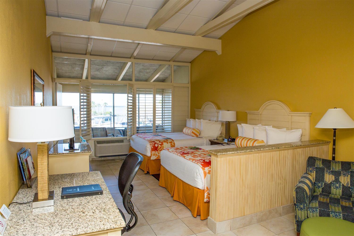 Best Western Plus Yacht Harbor Inn photo 26