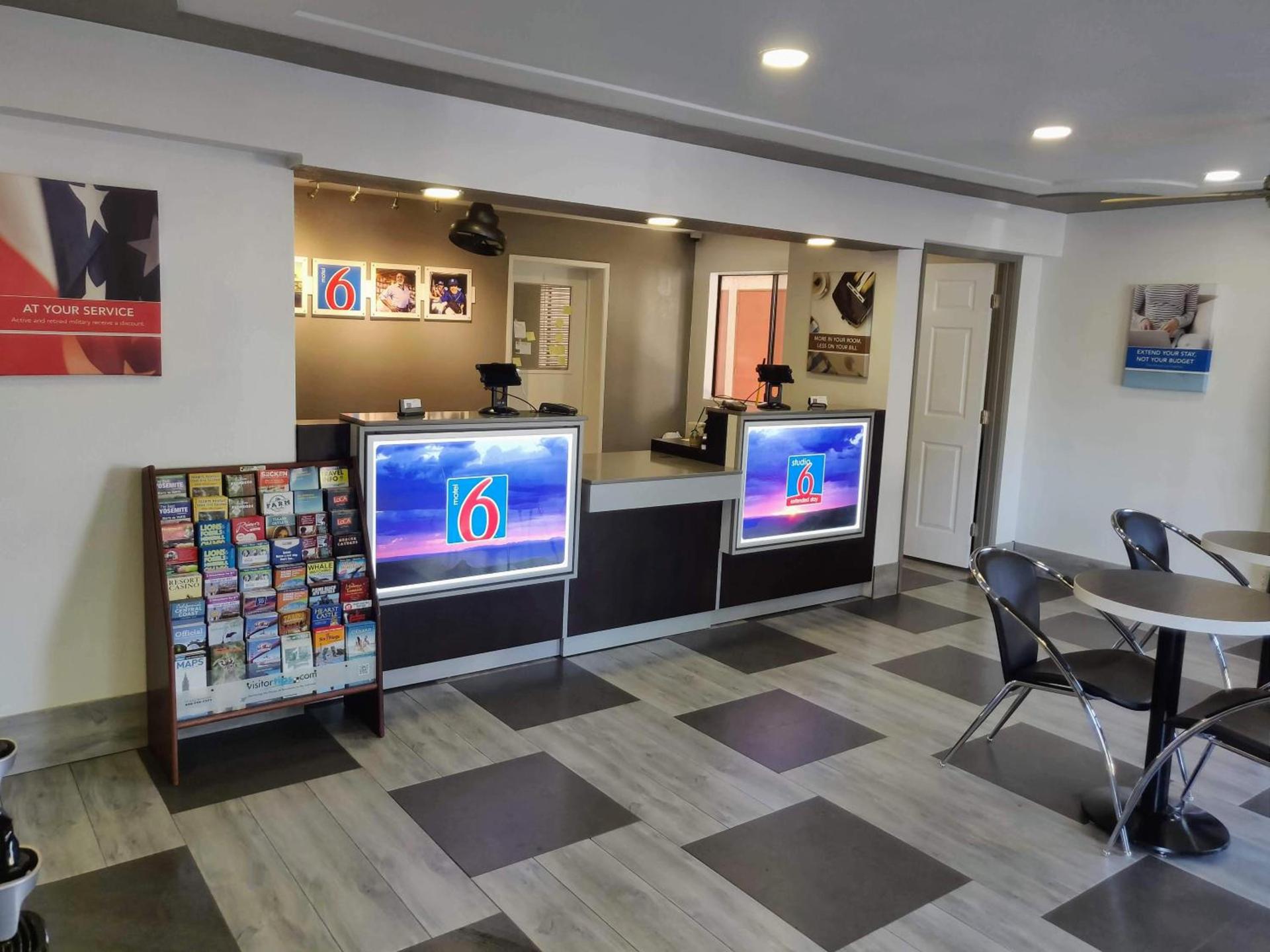 Motel 6-Fresno, CA - Yosemite Hwy photo 22