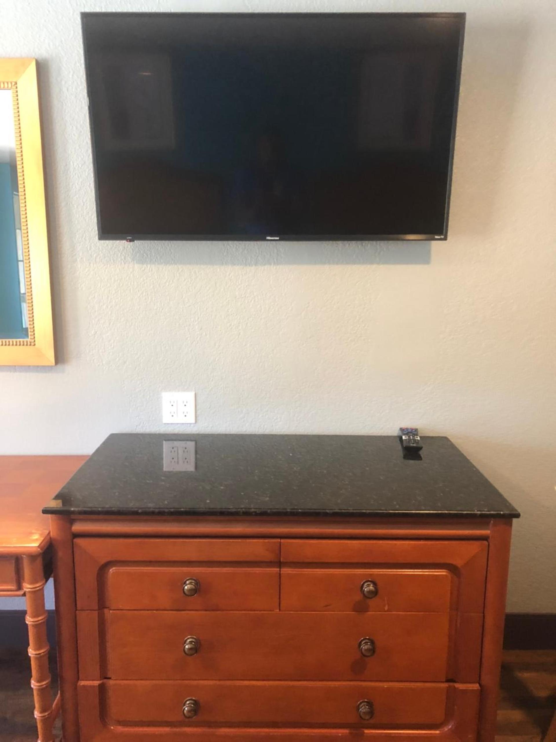 Travelers Inn photo 3