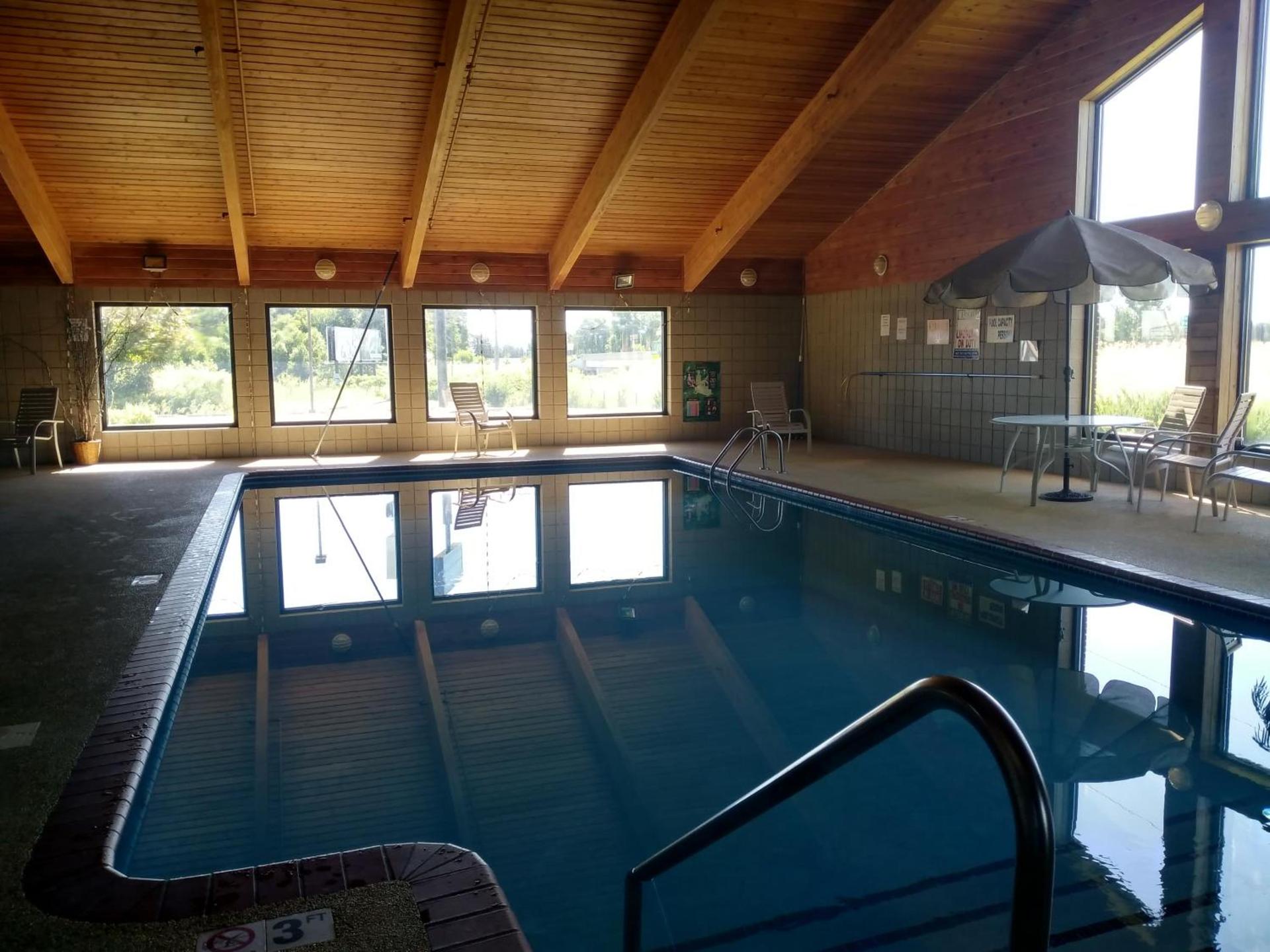 Madelia Hotel & Suites photo 44
