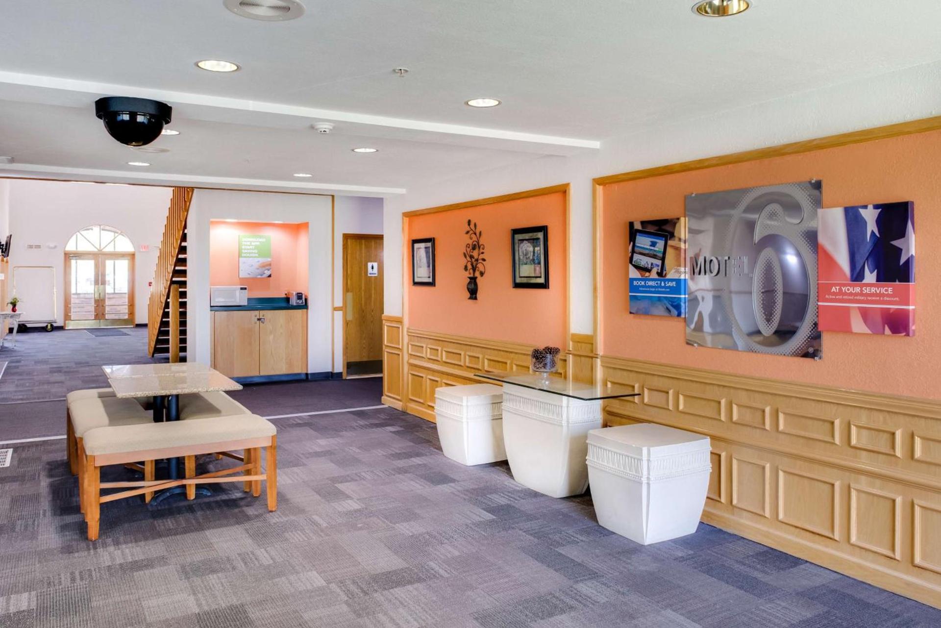 Motel 6-Richmond, IN photo 23