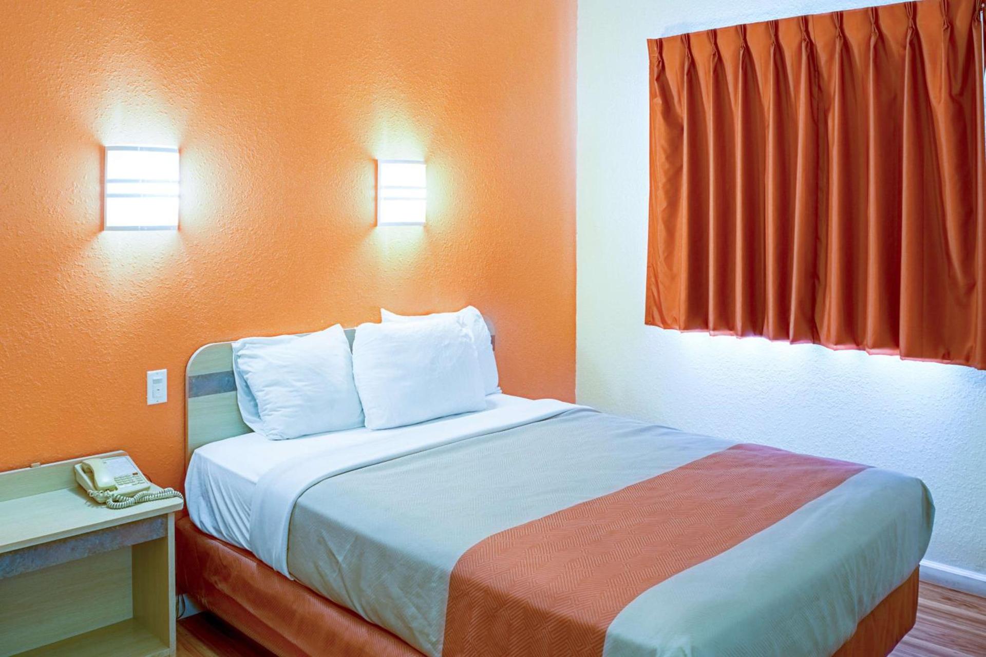 Motel 6-Seymour, IN - North photo 12