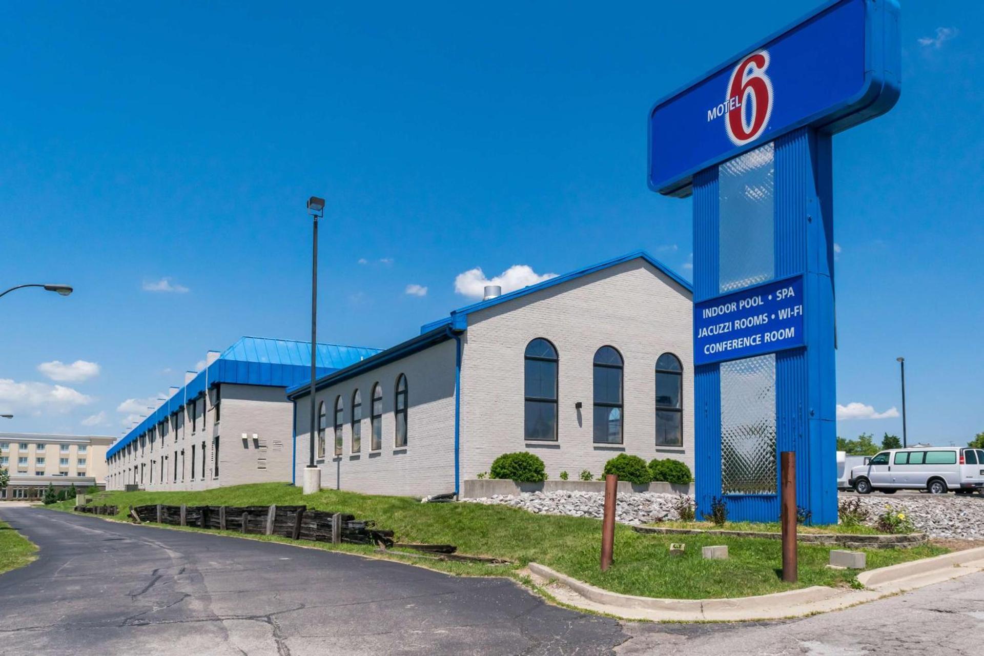 Motel 6-Richmond, IN photo 5