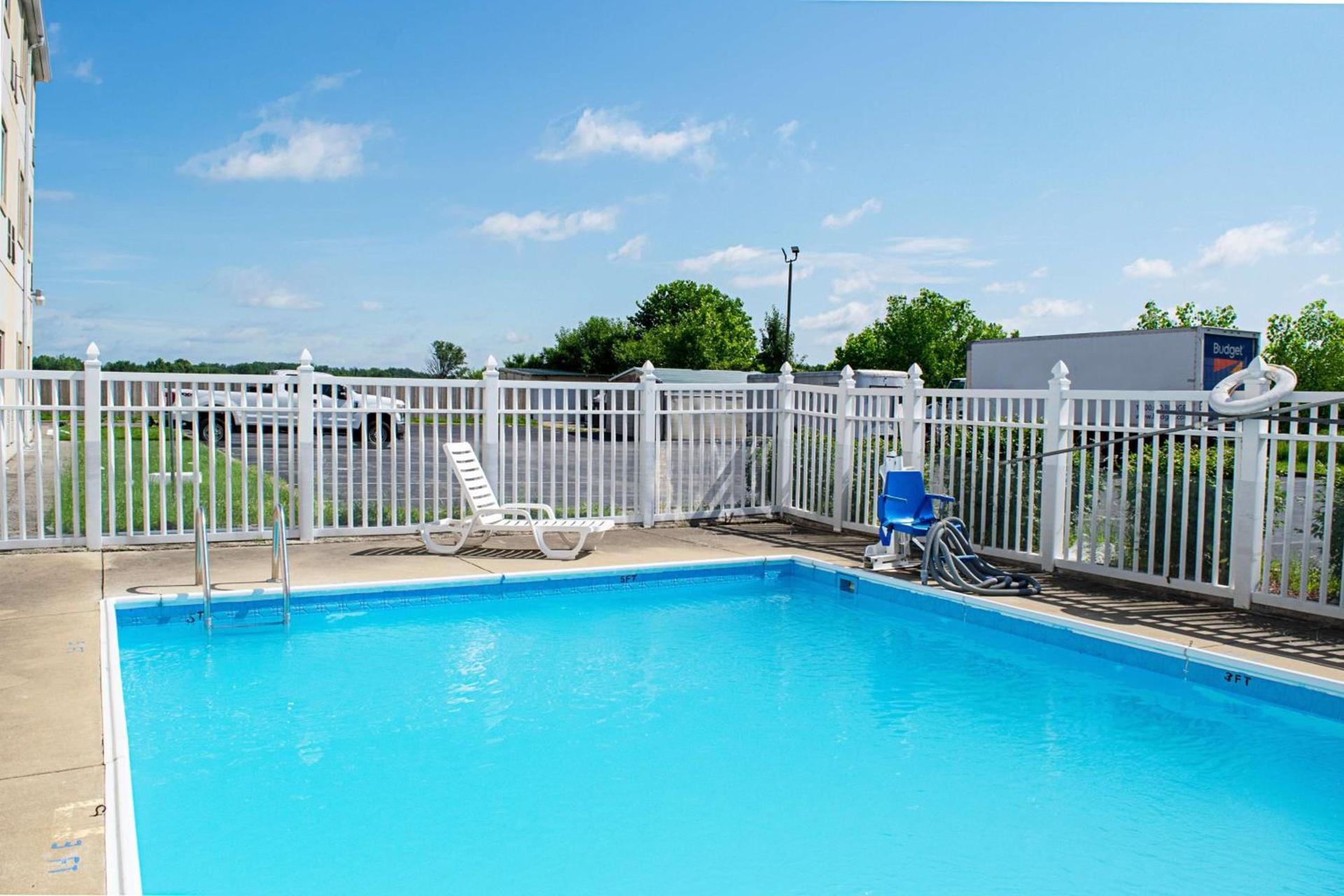 Motel 6-Seymour, IN - North photo 38