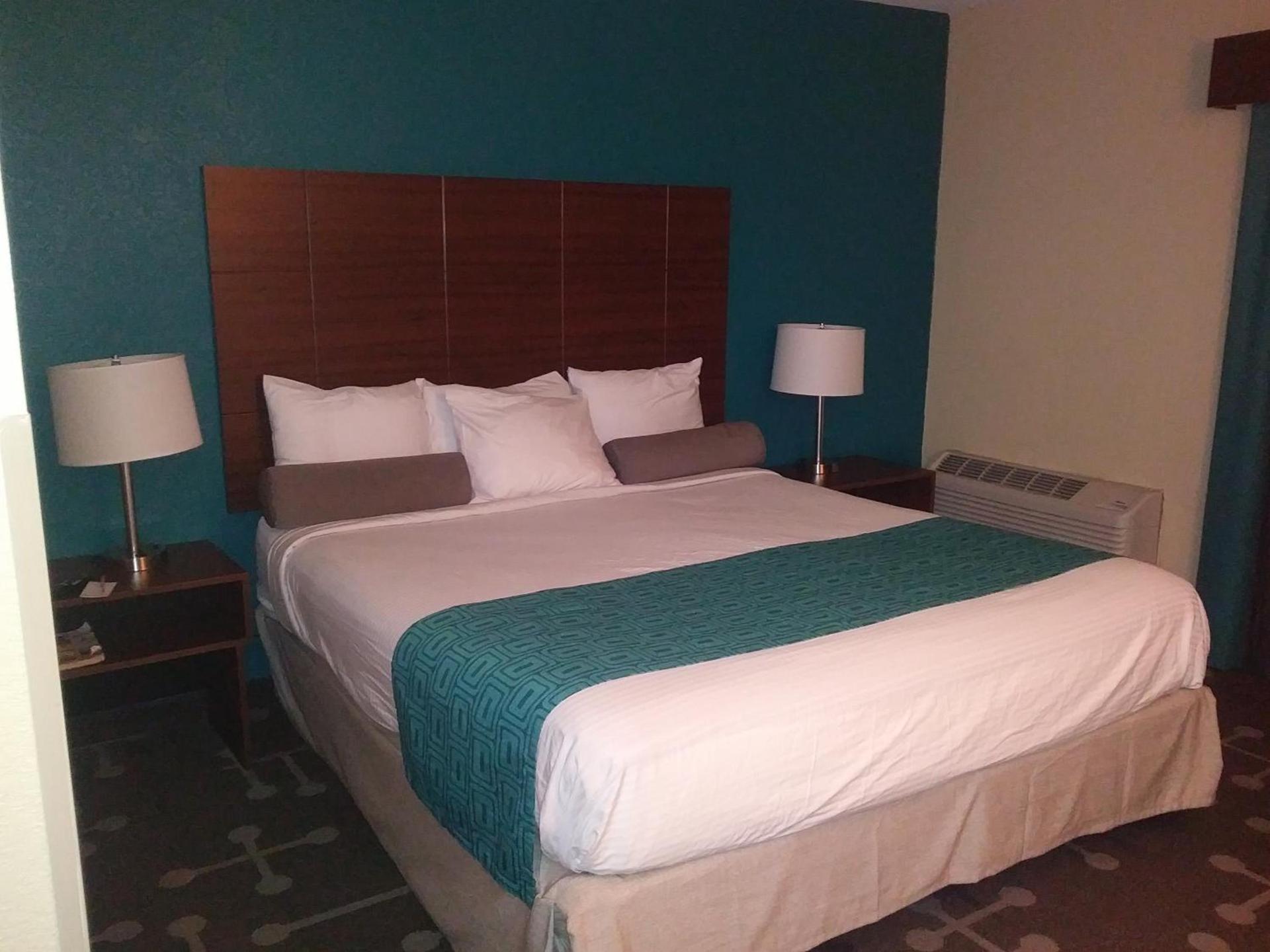 Howard Johnson by Wyndham Athens photo 49