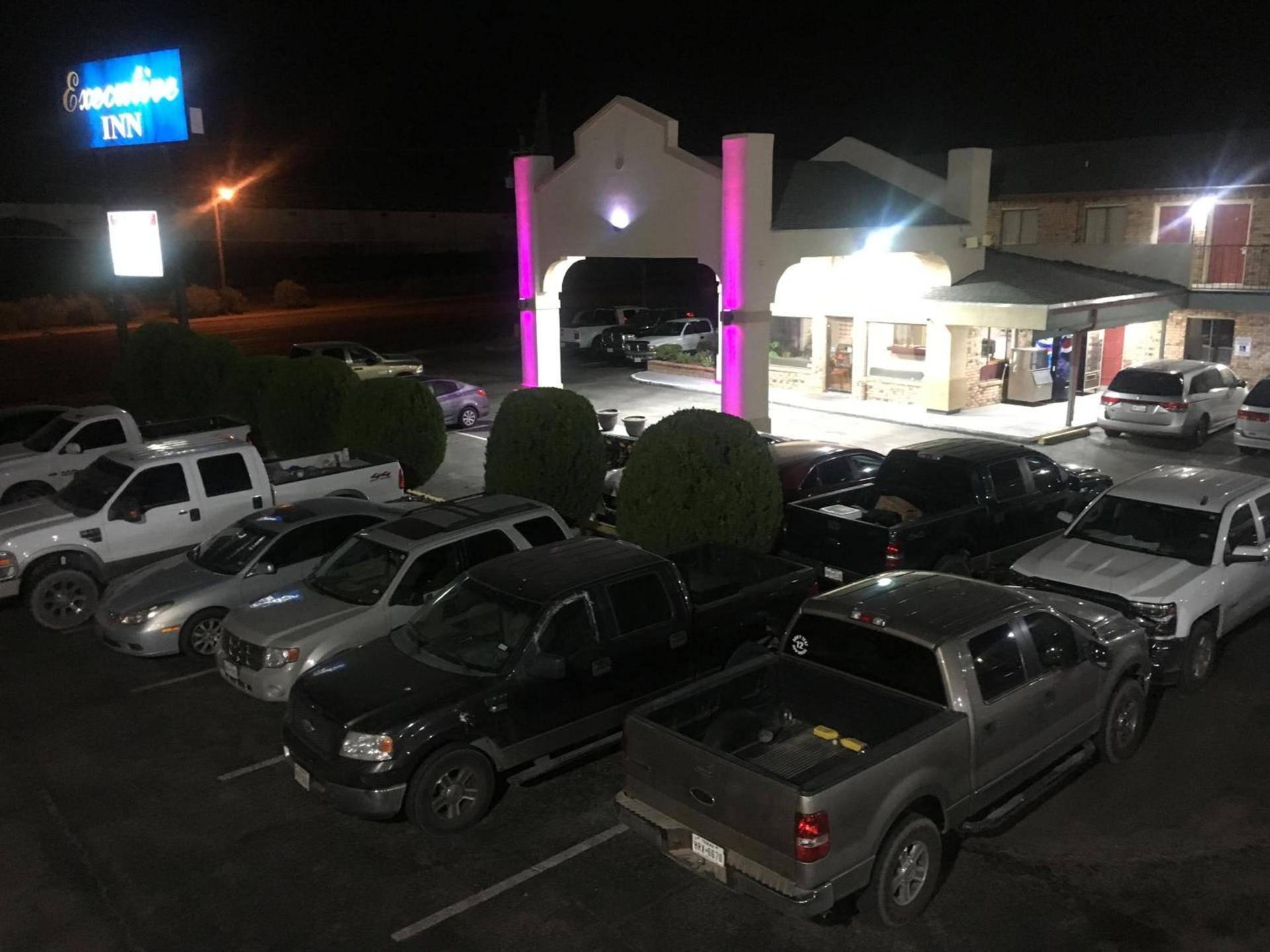 Executive Inn Odessa photo 12