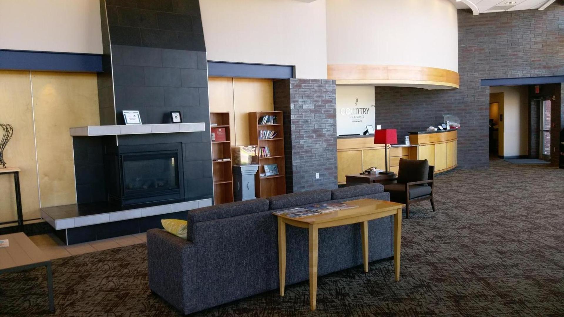 Country Inn & Suites by Radisson, Fergus Falls, MN photo 35