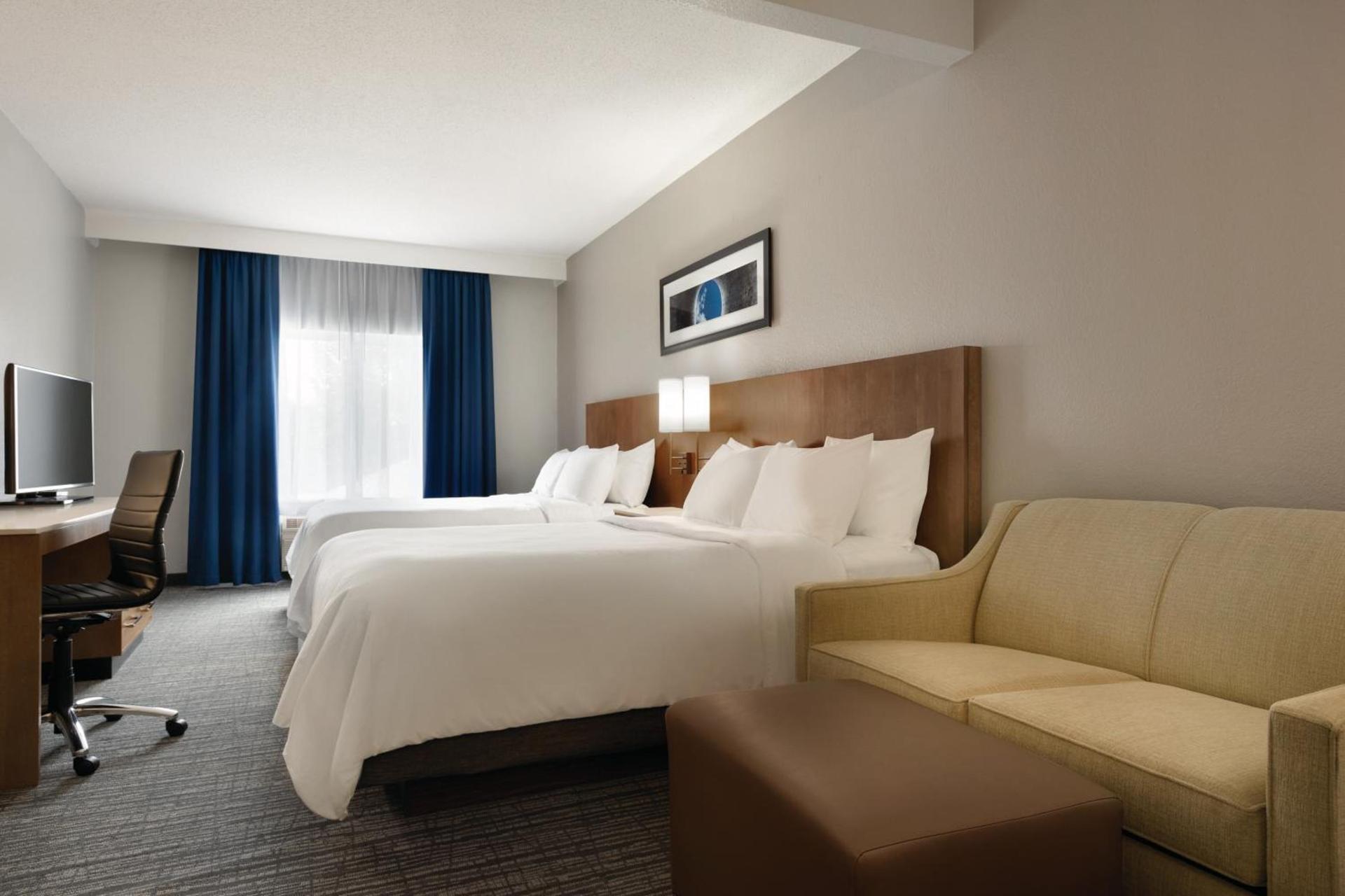 Spark By Hilton Ames photo 26