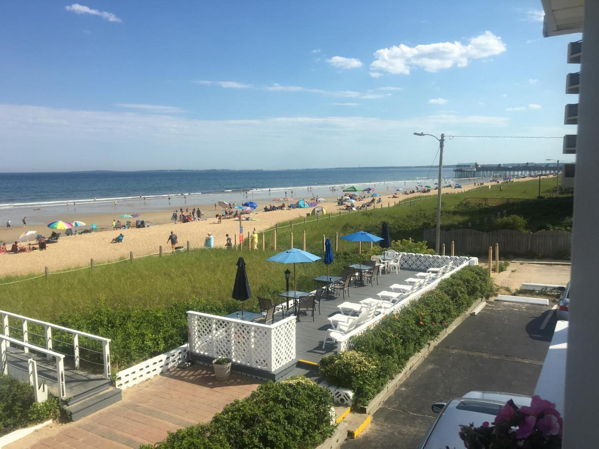 Sandpiper Beachfront Motel photo 47