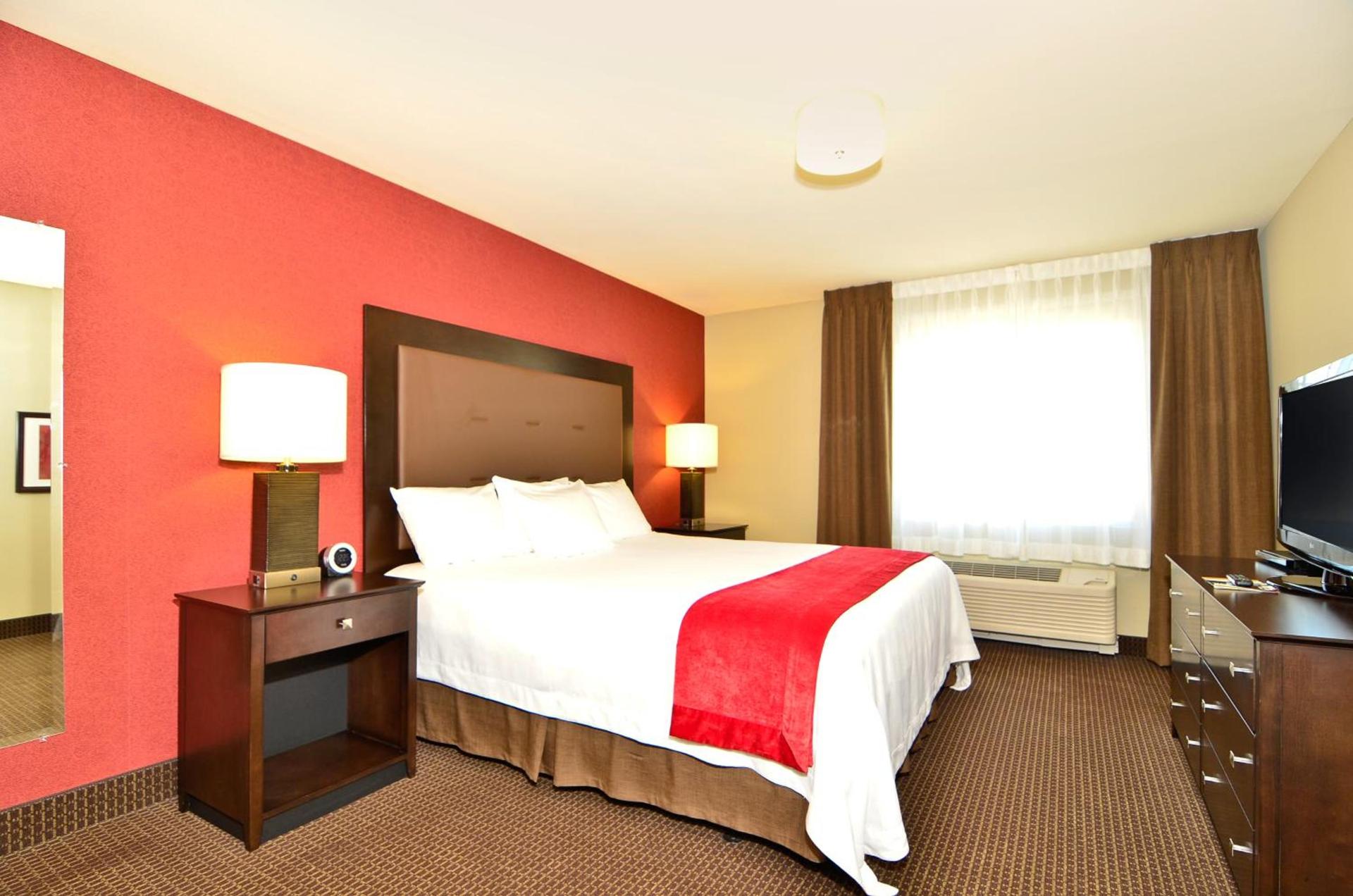 Hawthorn Suites by Wyndham Williston photo 49