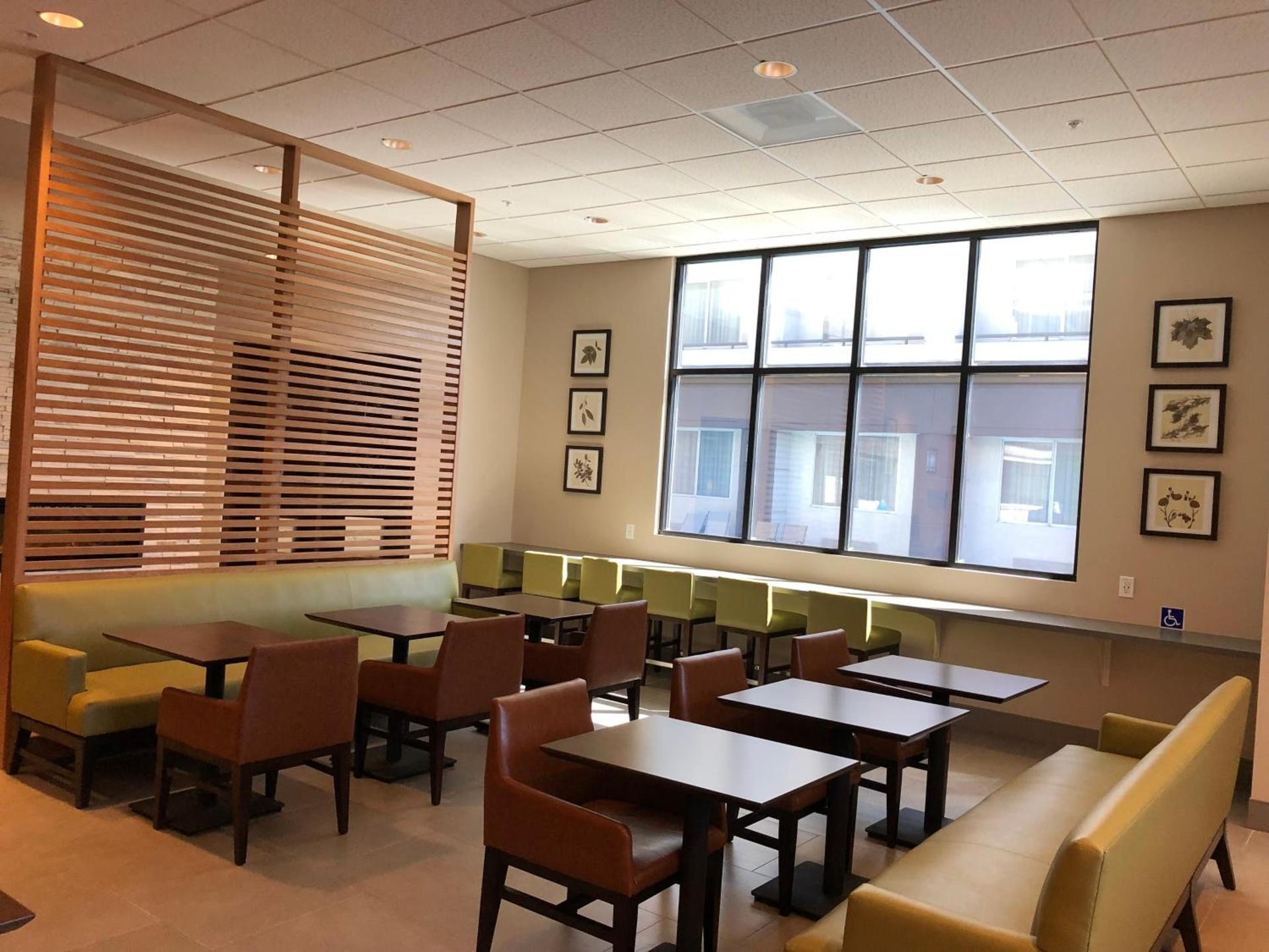 Country Inn & Suites by Radisson, San Jose International Airport, CA photo 38