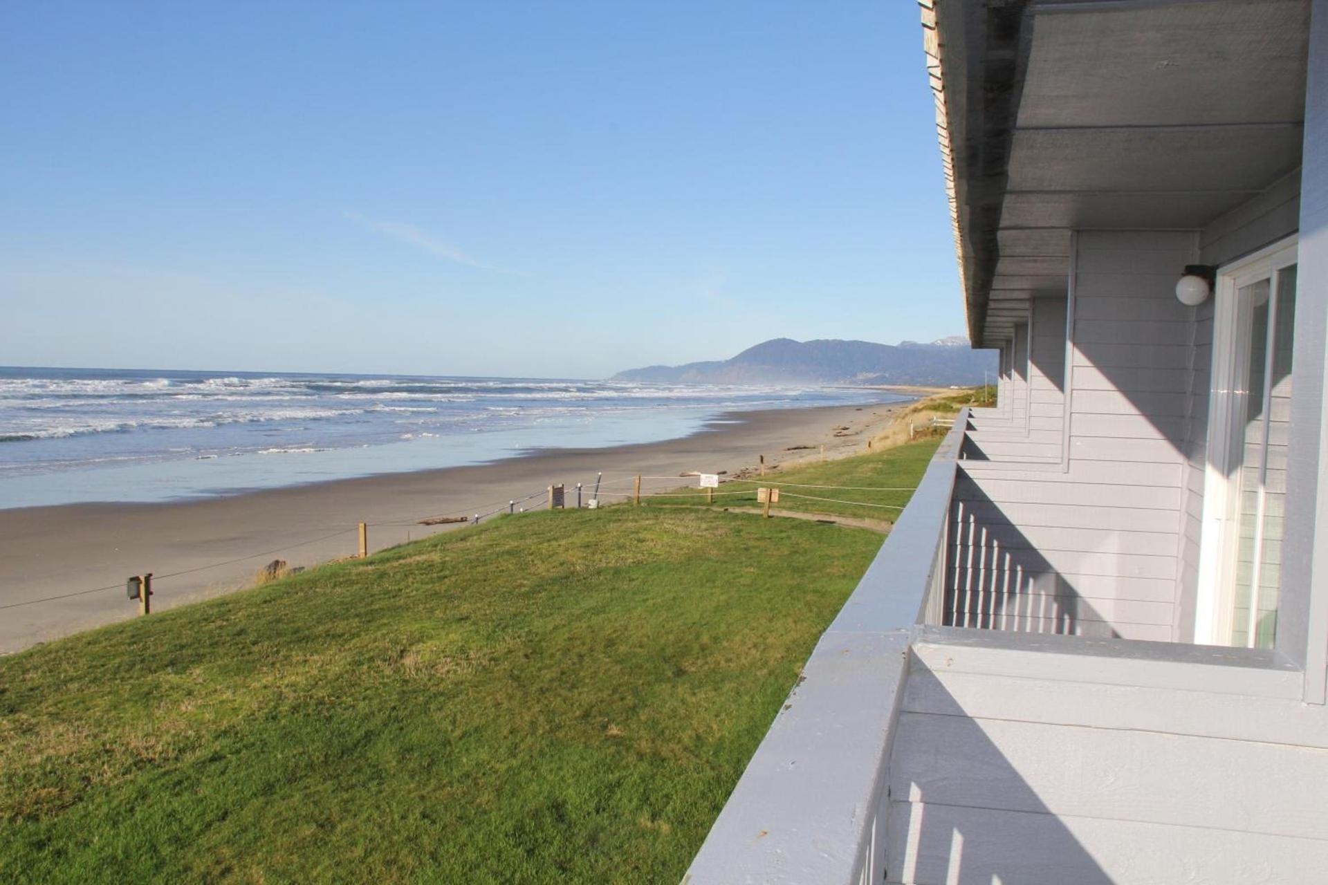 Surfside Resort photo 46