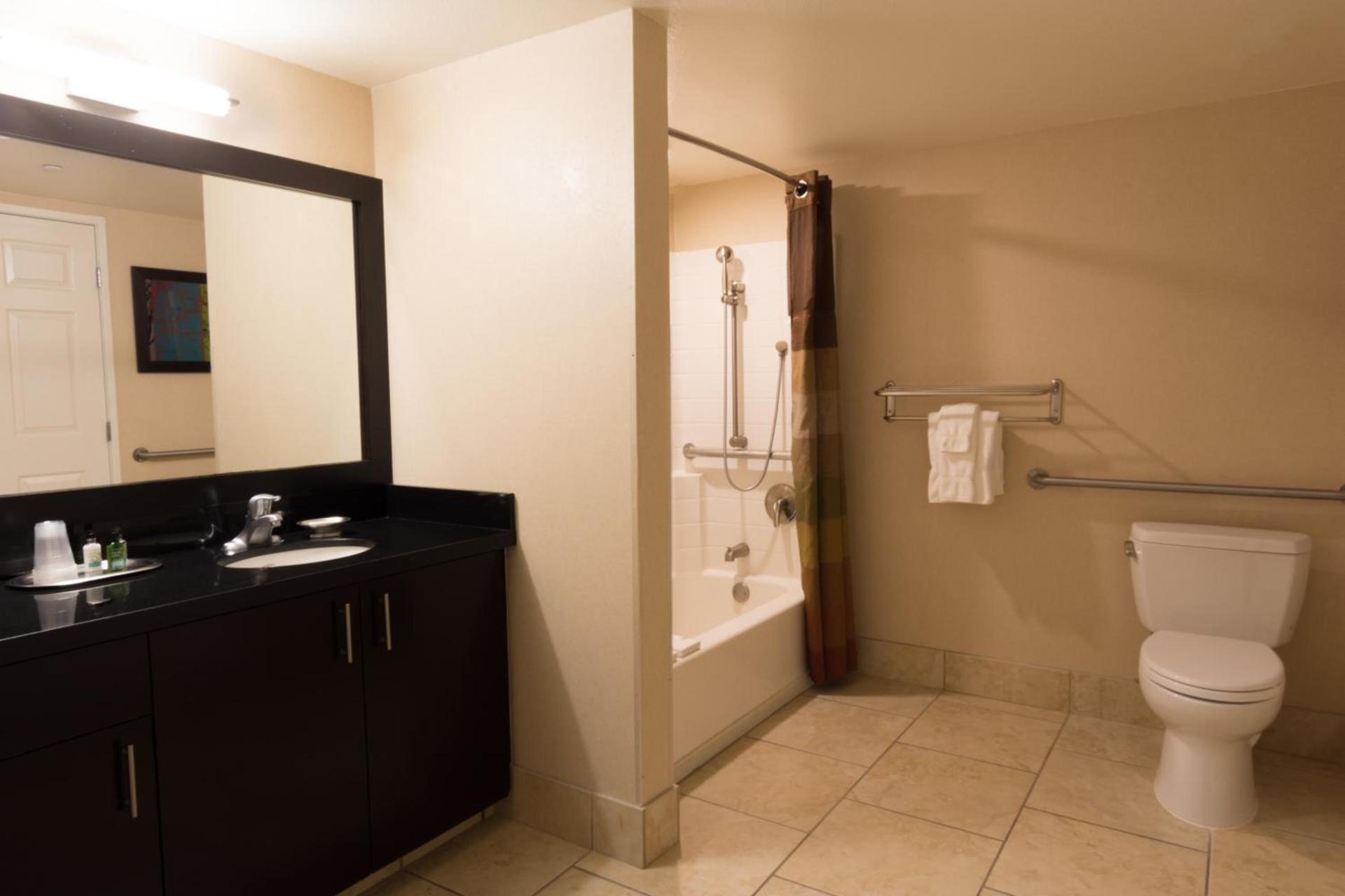 The Carriage House photo 68