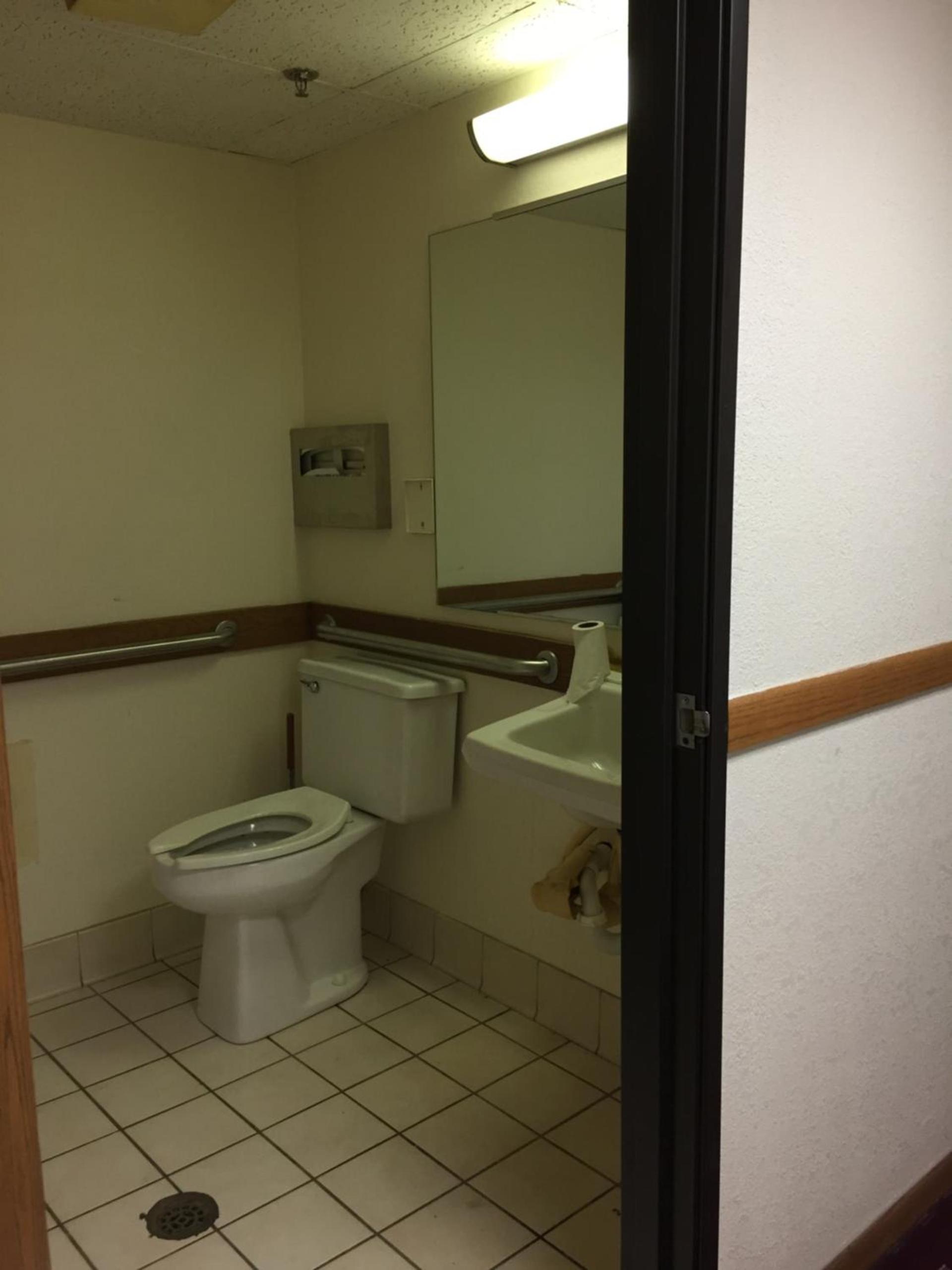 Americas Best Value Inn Champaign photo 55