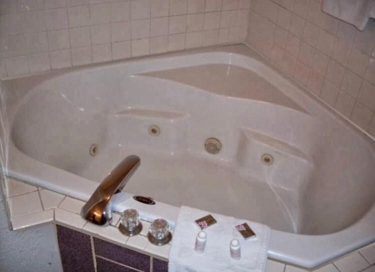 Western Holiday Motel photo 8