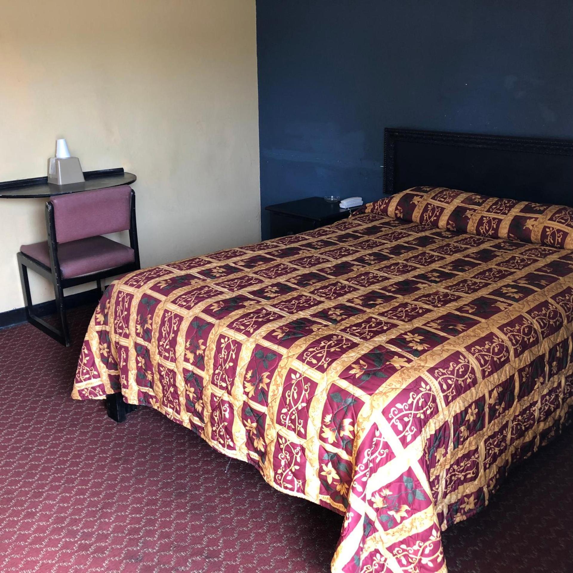 Country Host Inn photo 14