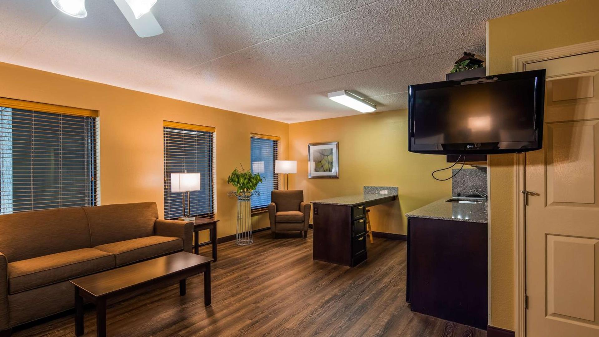 Best Western Plaza Inn photo 15